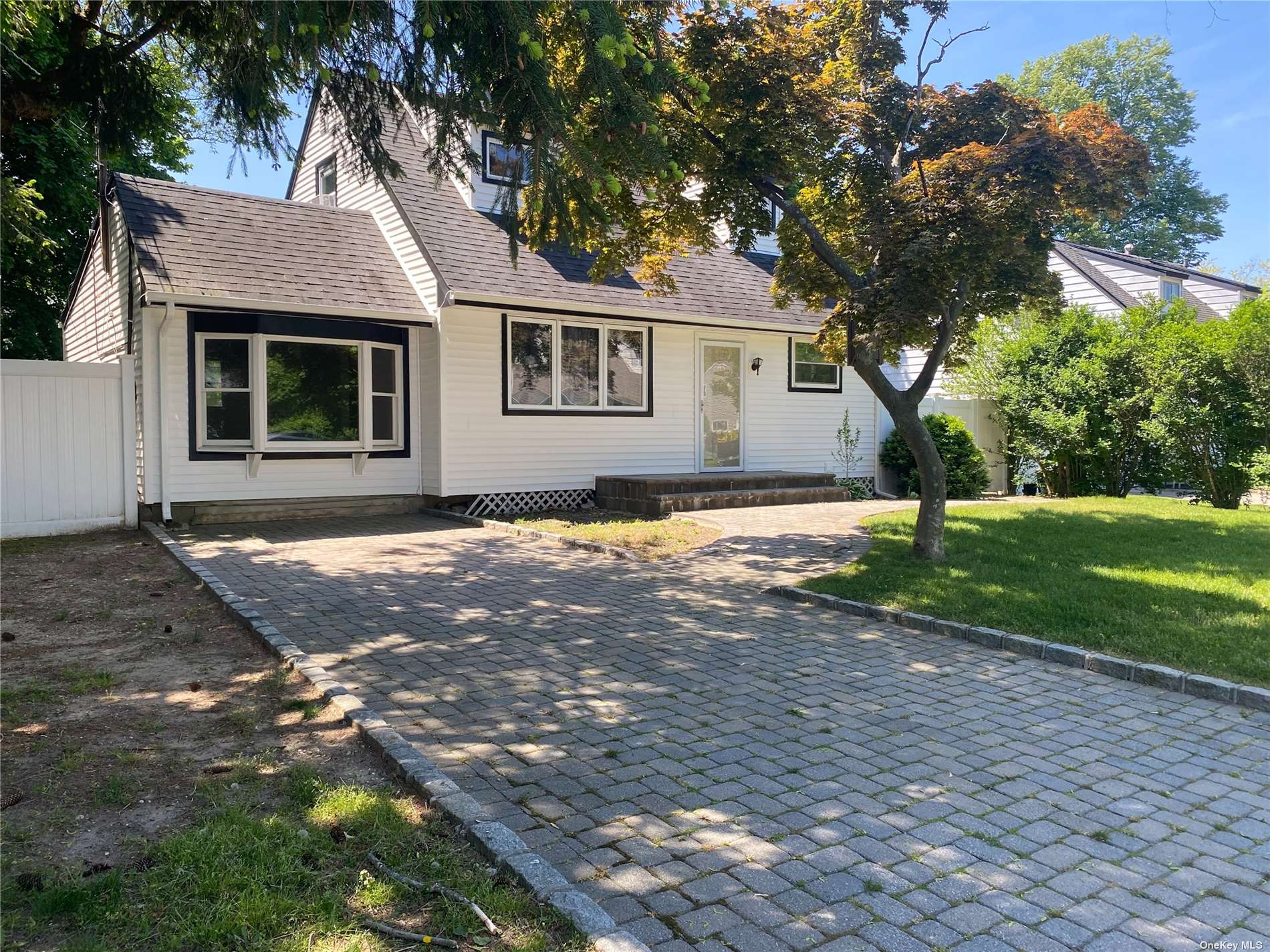 #1 photo, 196 Sterling Street, Port Jefferson Station , NY 11776