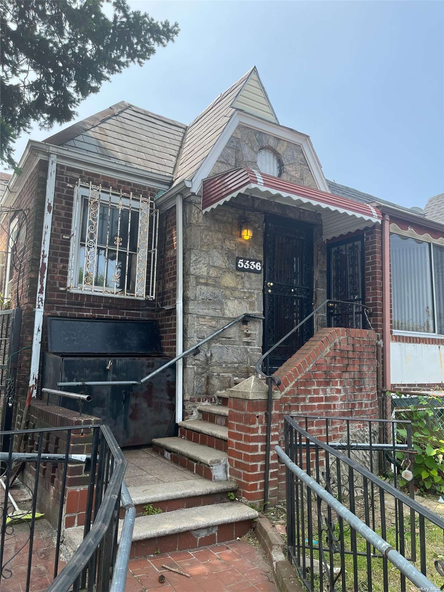 #1 photo, 53-36 37th Road, 皇后区 木边 Woodside , NY 11377