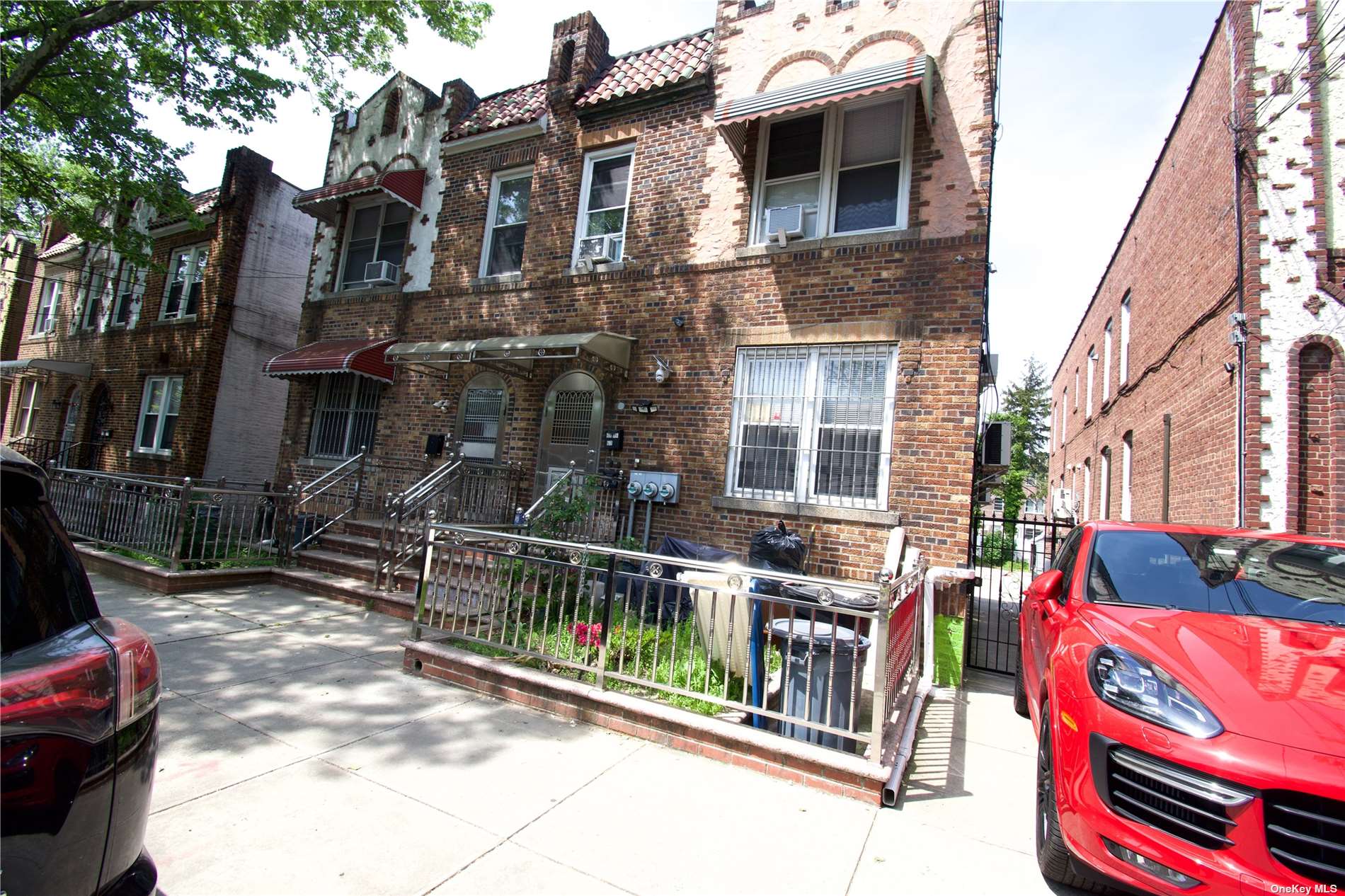 #1 photo, 47-06 67th Street, 皇后区 木边 Woodside , NY 11377