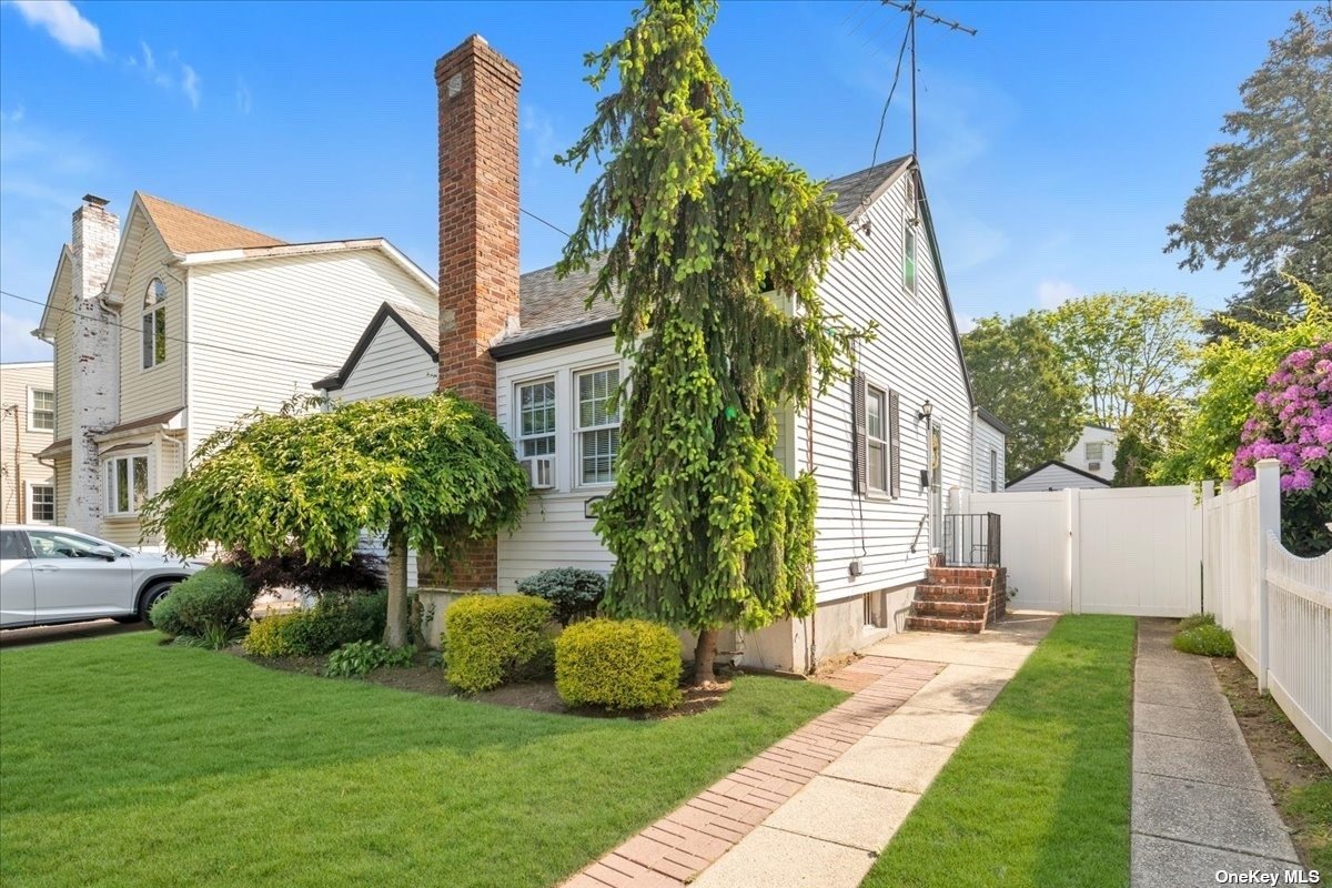 #1 photo, 906 N 6th Street, 长岛 New Hyde Park , NY 11040