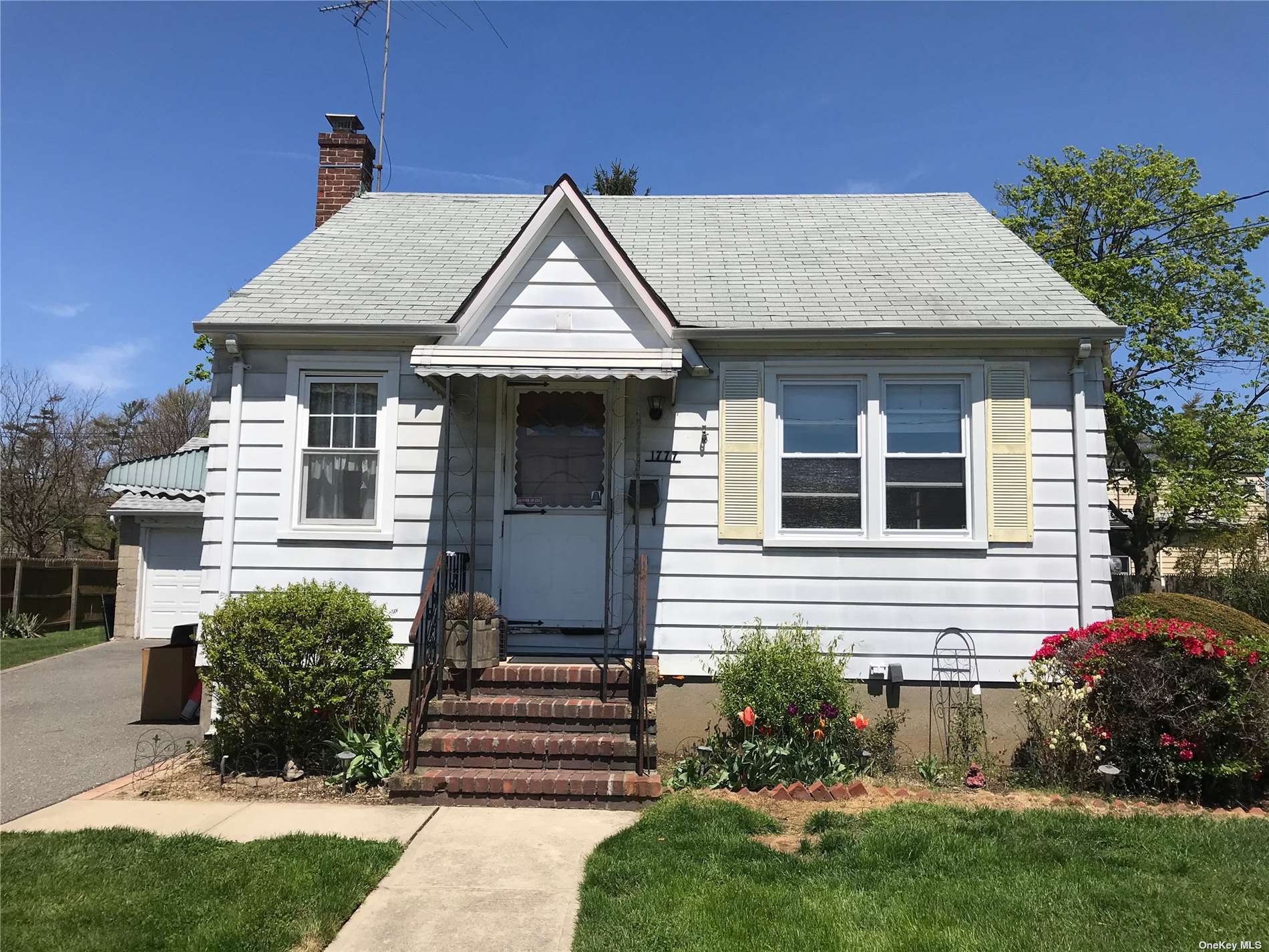 #1 photo, 1777 Stone Avenue, নাসাউ কাউন্টি East Meadow , NY 11554