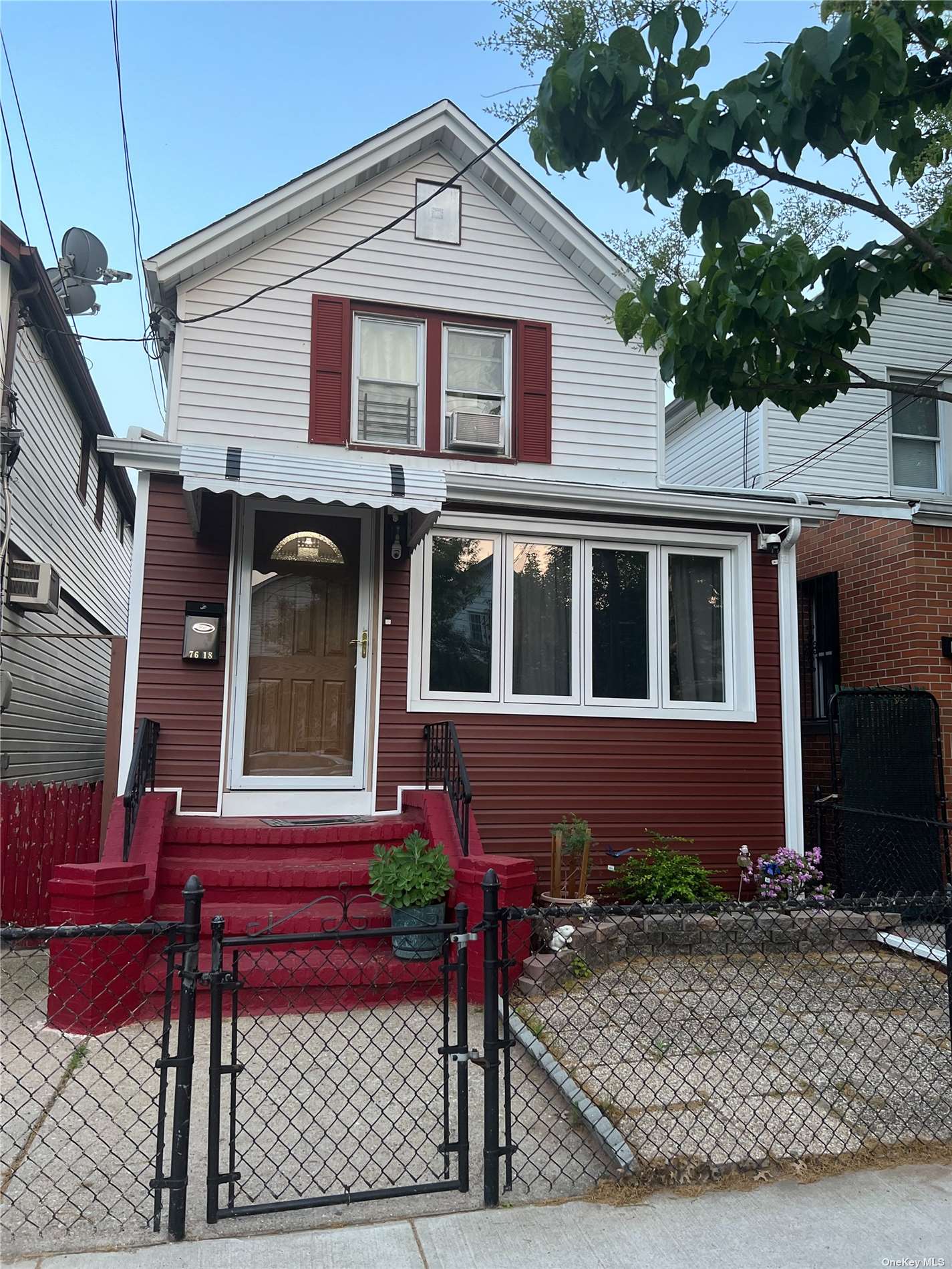 #1 photo, 76-18 97th Avenue, 皇后区 奥松公园 Ozone Park , NY 11416