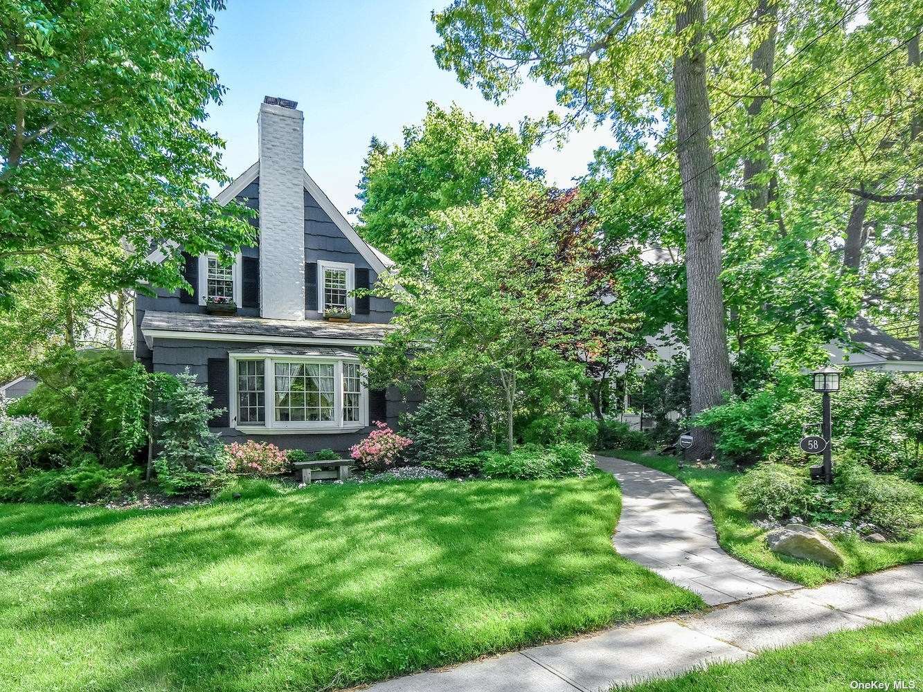 #1 photo, 58 Litchfield Road, 长岛 华盛顿港 Port Washington , NY 11050