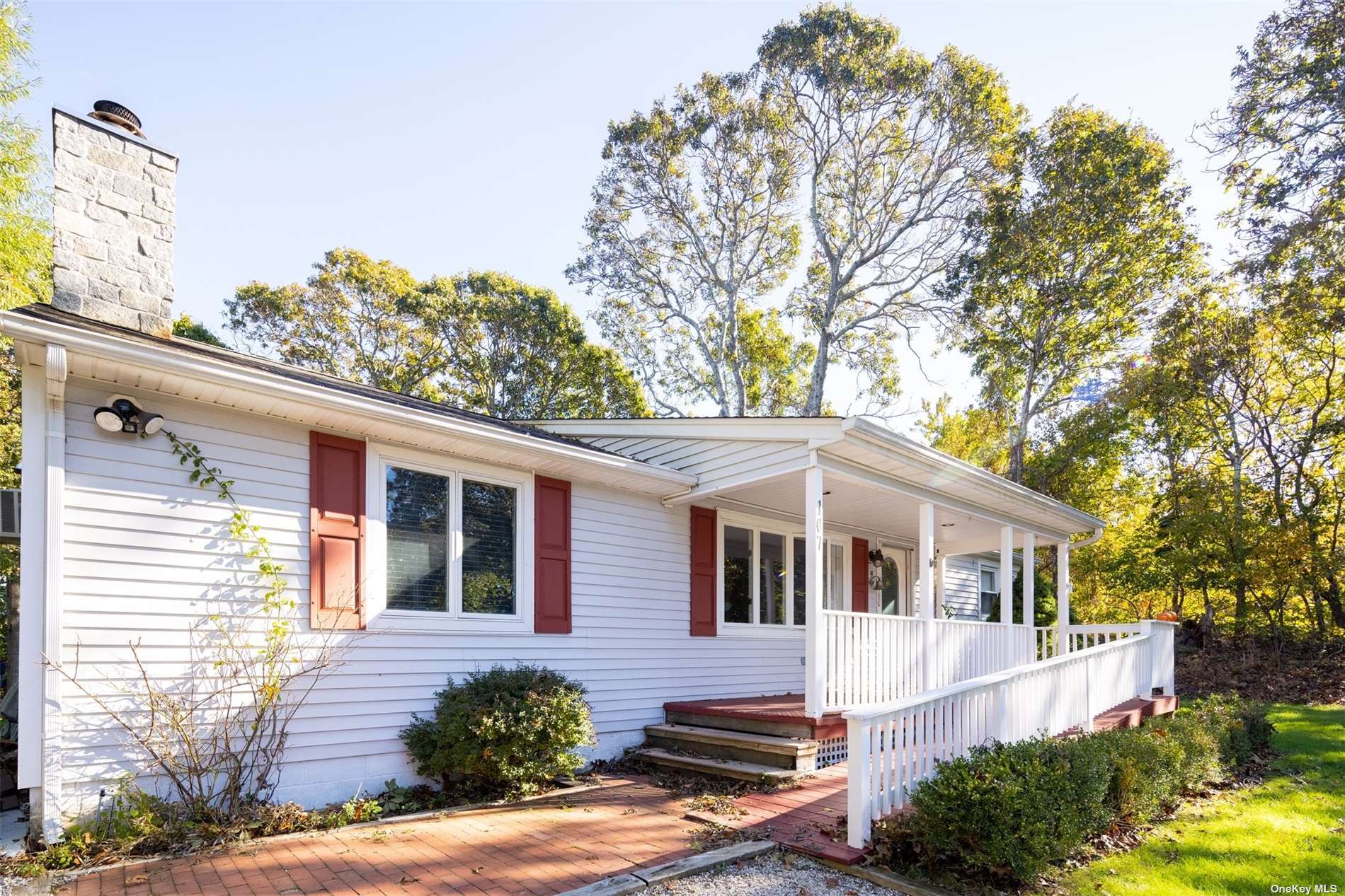 #1 photo, 107 Kirk Avenue, 东长岛 汉普顿 Montauk , NY 11954