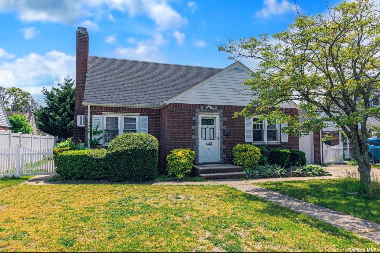 #1 photo, 9 Lombardi, 东长岛 Amityville , NY 11701