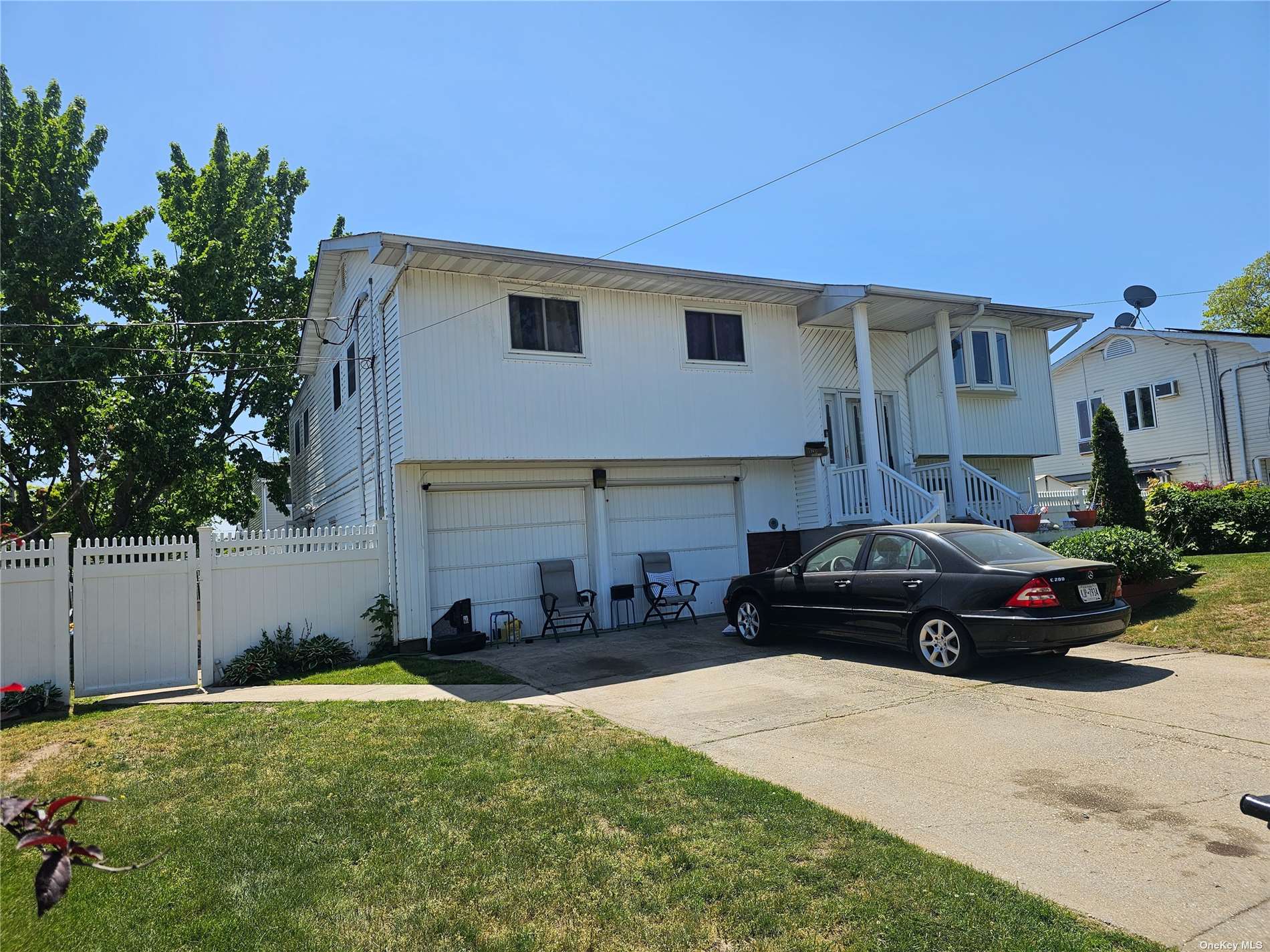 #1 photo, 126 Louisiana Avenue, 东长岛 海湾 Bay Shore , NY 11706