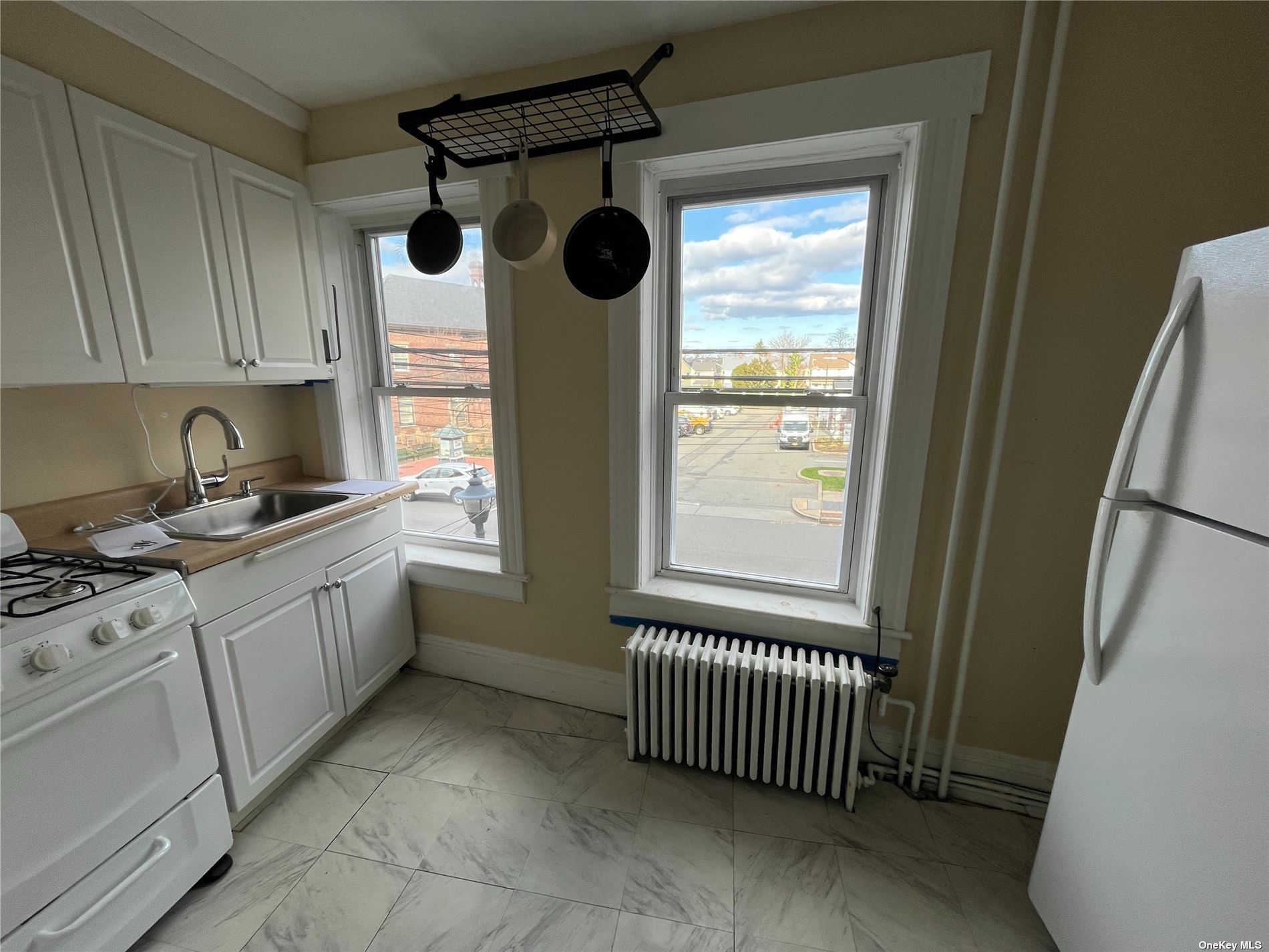 #1 photo, 65 Audrey Avenue, 长岛 Oyster Bay , NY 11771