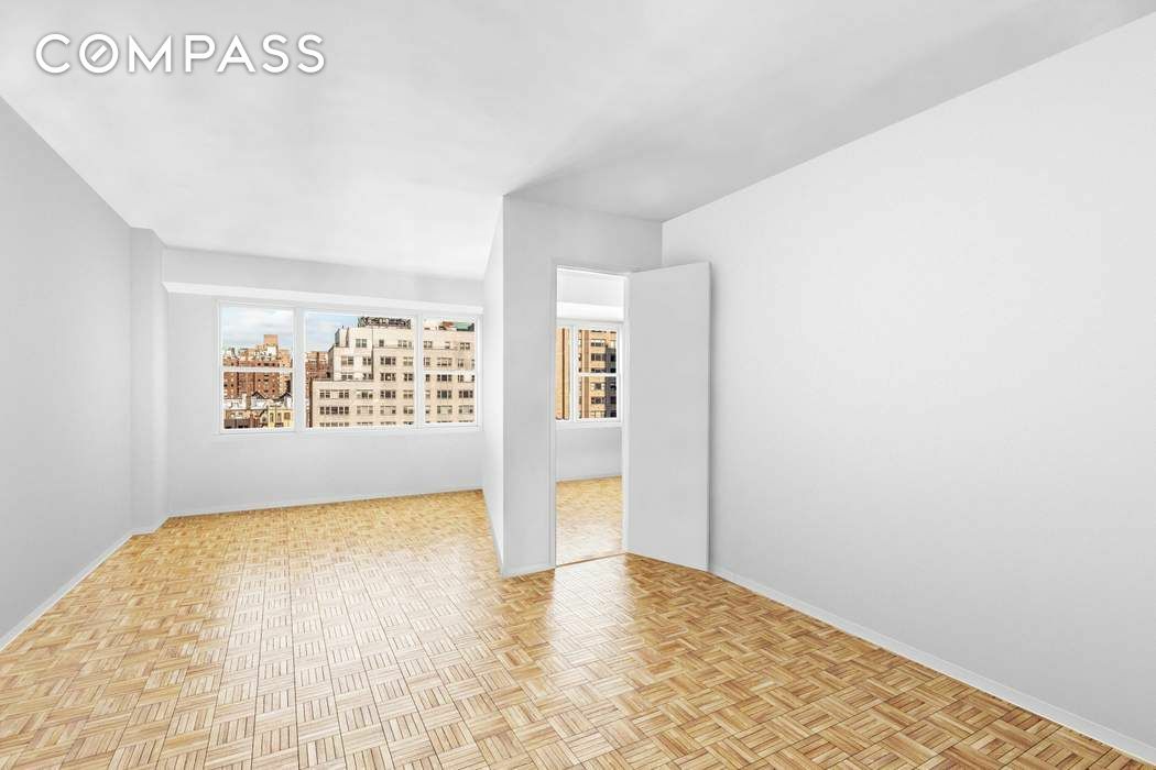 #1 photo, 520 E 81st Street, 曼哈顿 上东城 Upper East Side , NY 10028