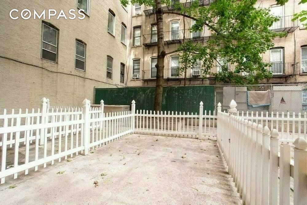 #1 photo, 311 E 61st Street, 曼哈顿 上东城 Upper East Side , NY 10065