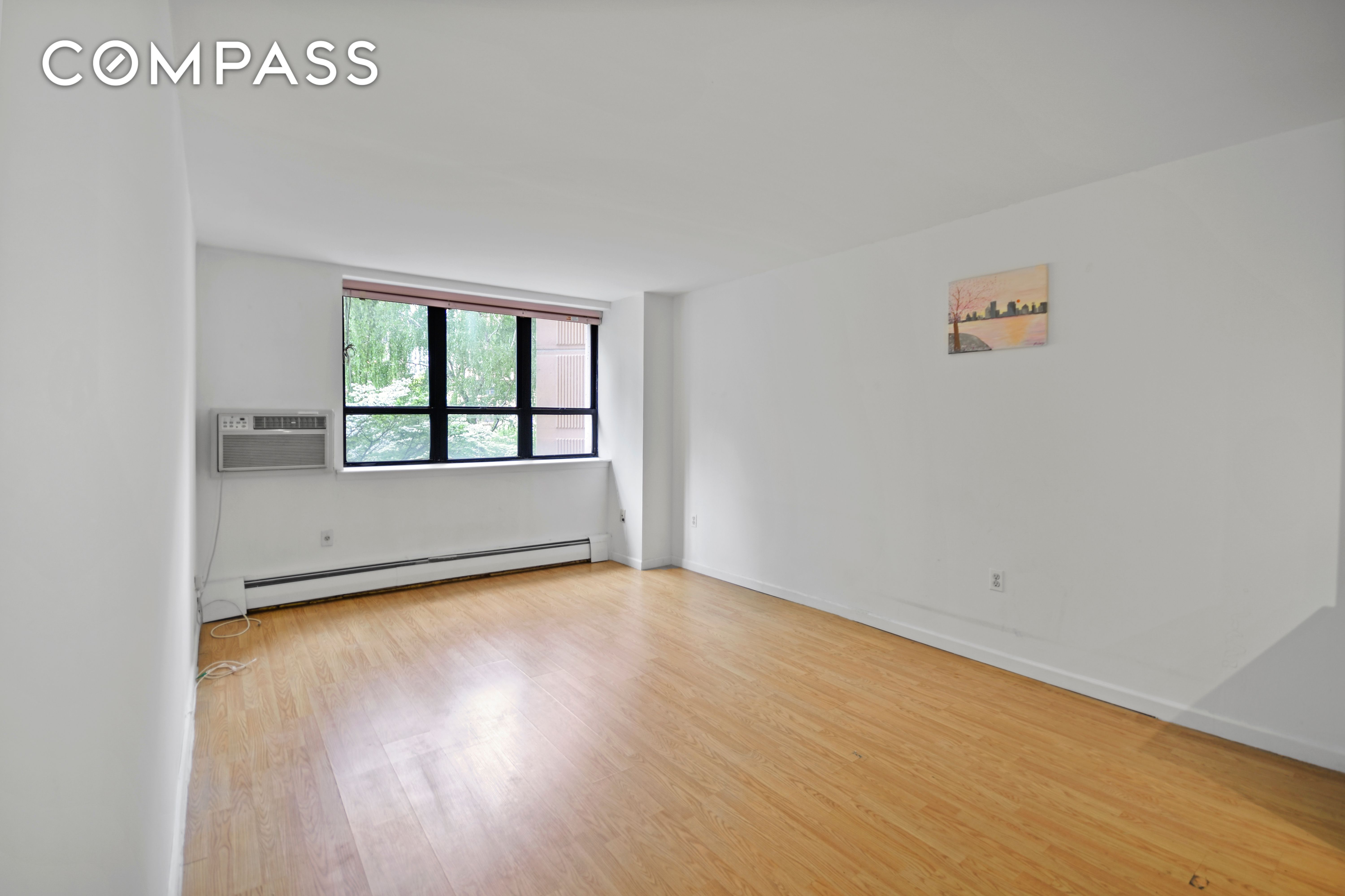 #1 photo, 300 W 110th Street, 曼哈顿 哈莱姆区 Central Park West , NY 10026