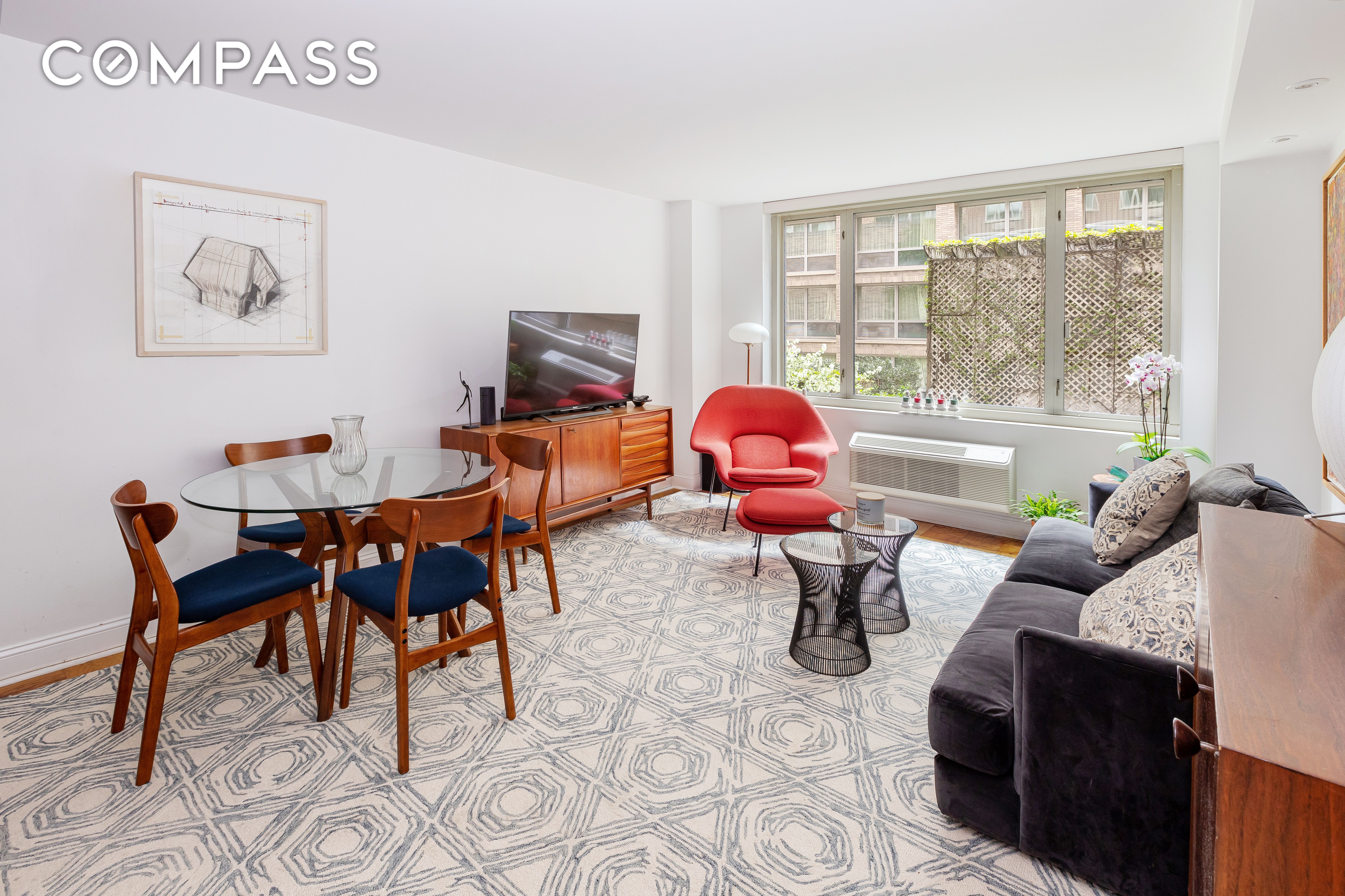 #1 photo, 130 West 67th Street, Lincoln Square , NY 10023