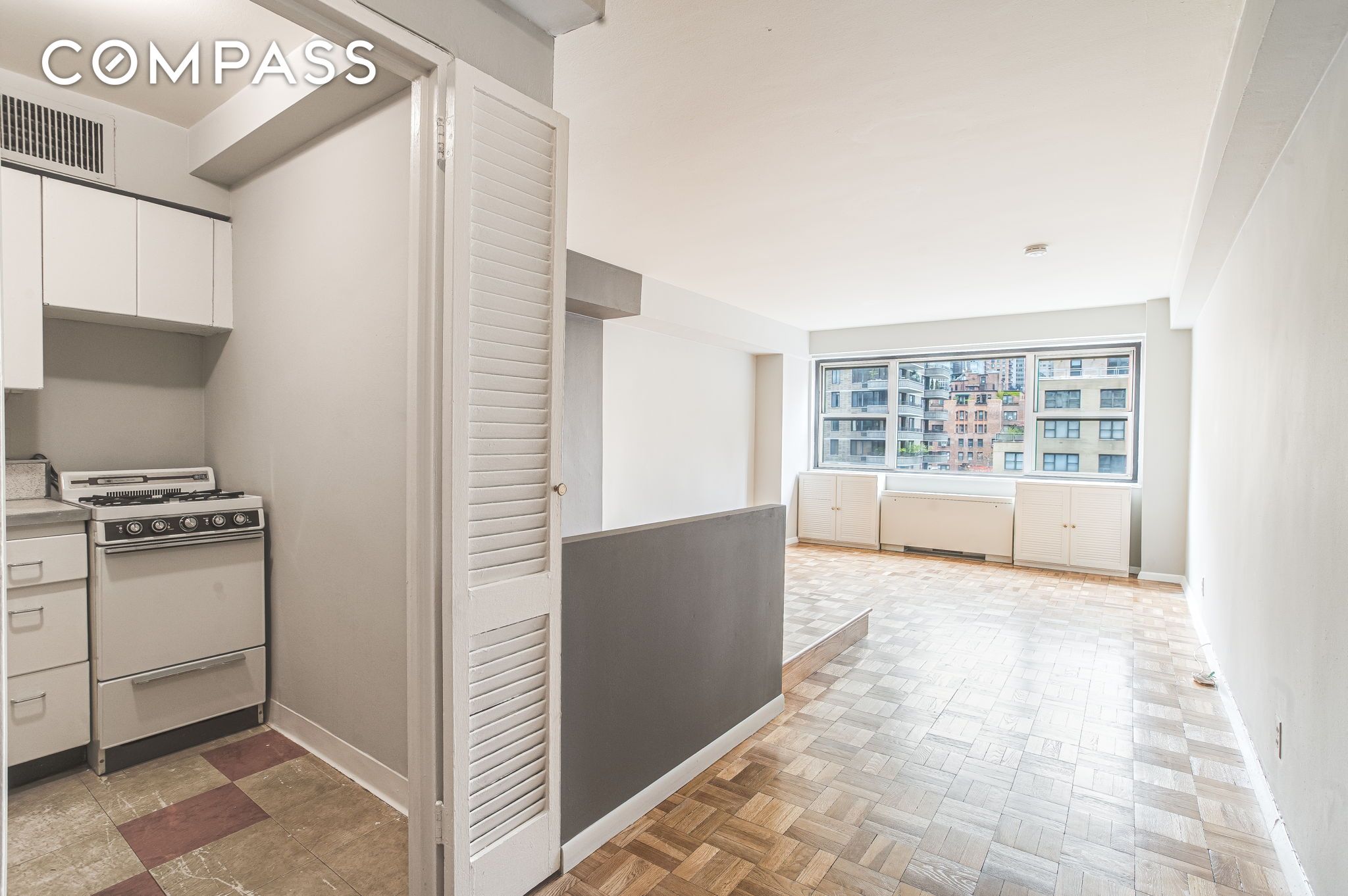 #1 photo, 321 East 48th Street, 曼哈顿 中城东区 Turtle Bay , NY 10017