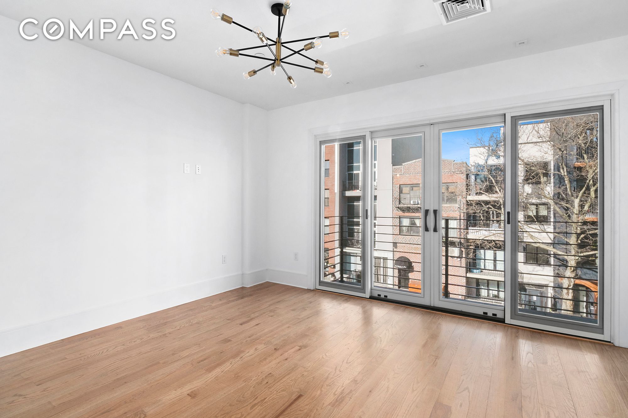 #1 photo, 1021 Bedford Avenue, 布鲁克林 Bedford Stuyvesant , NY 11205