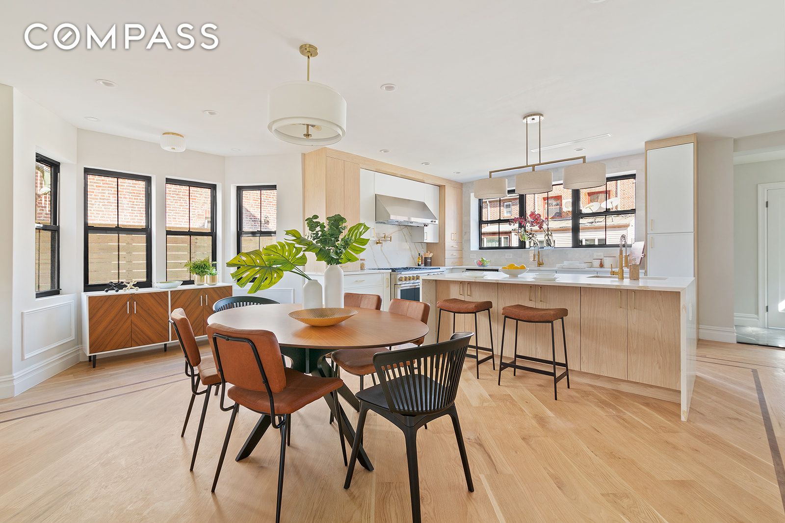 #1 photo, 69-33 Groton Street, 皇后区 森林小丘 Forest Hills , NY 11375