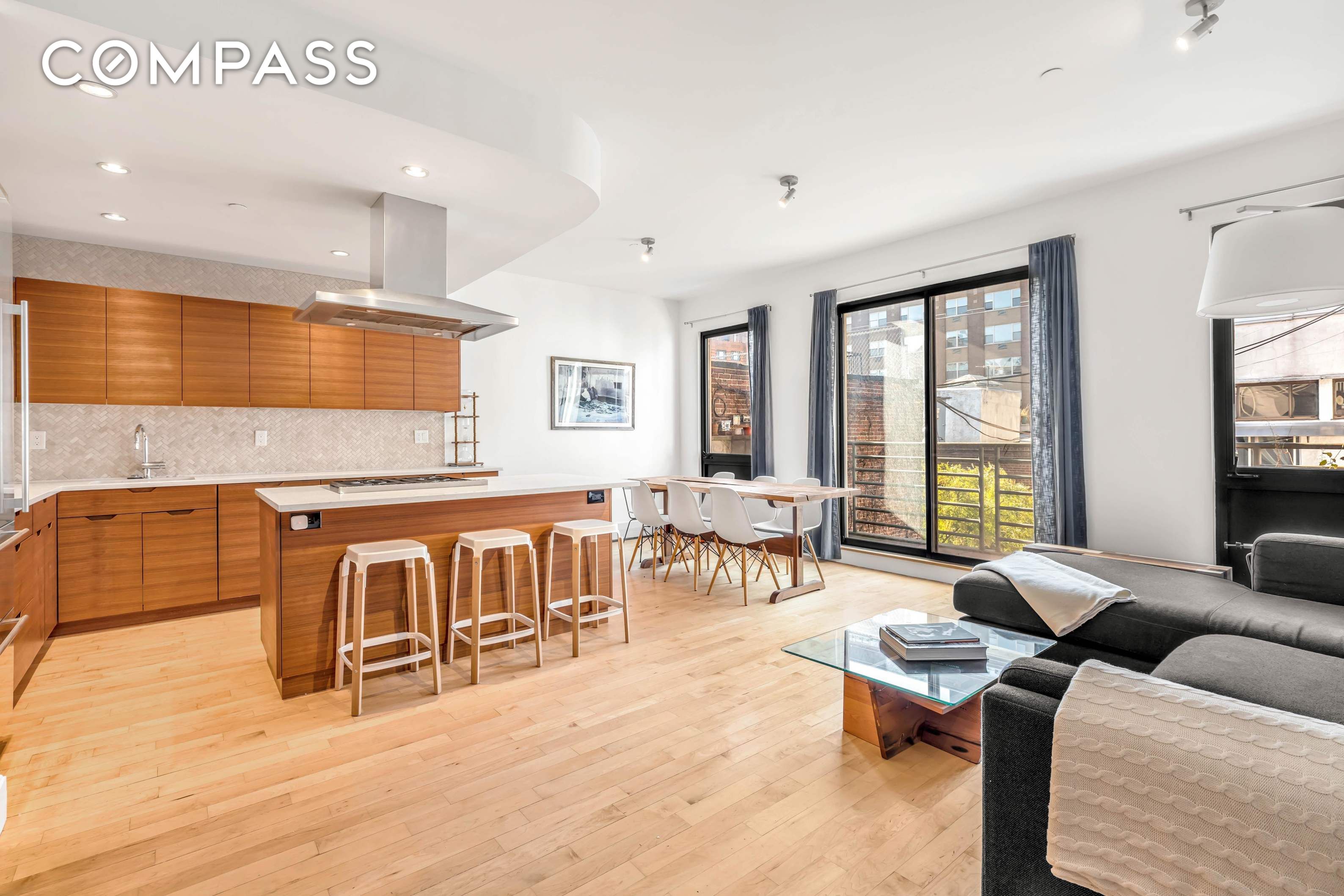 #1 photo, 304 Bowery, מנהטן Noho , NY 10012