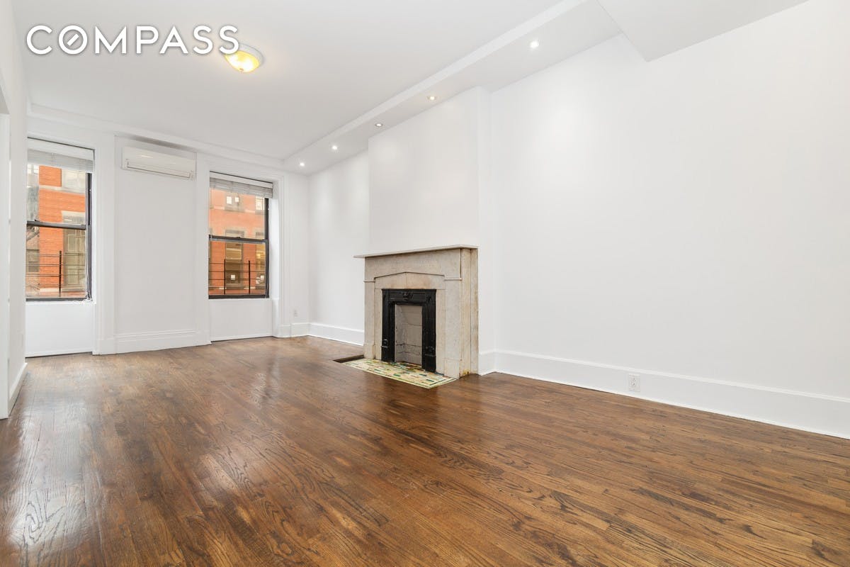 #1 photo, 22 E 13th Street, 曼哈顿 Greenwich Village , NY 10003