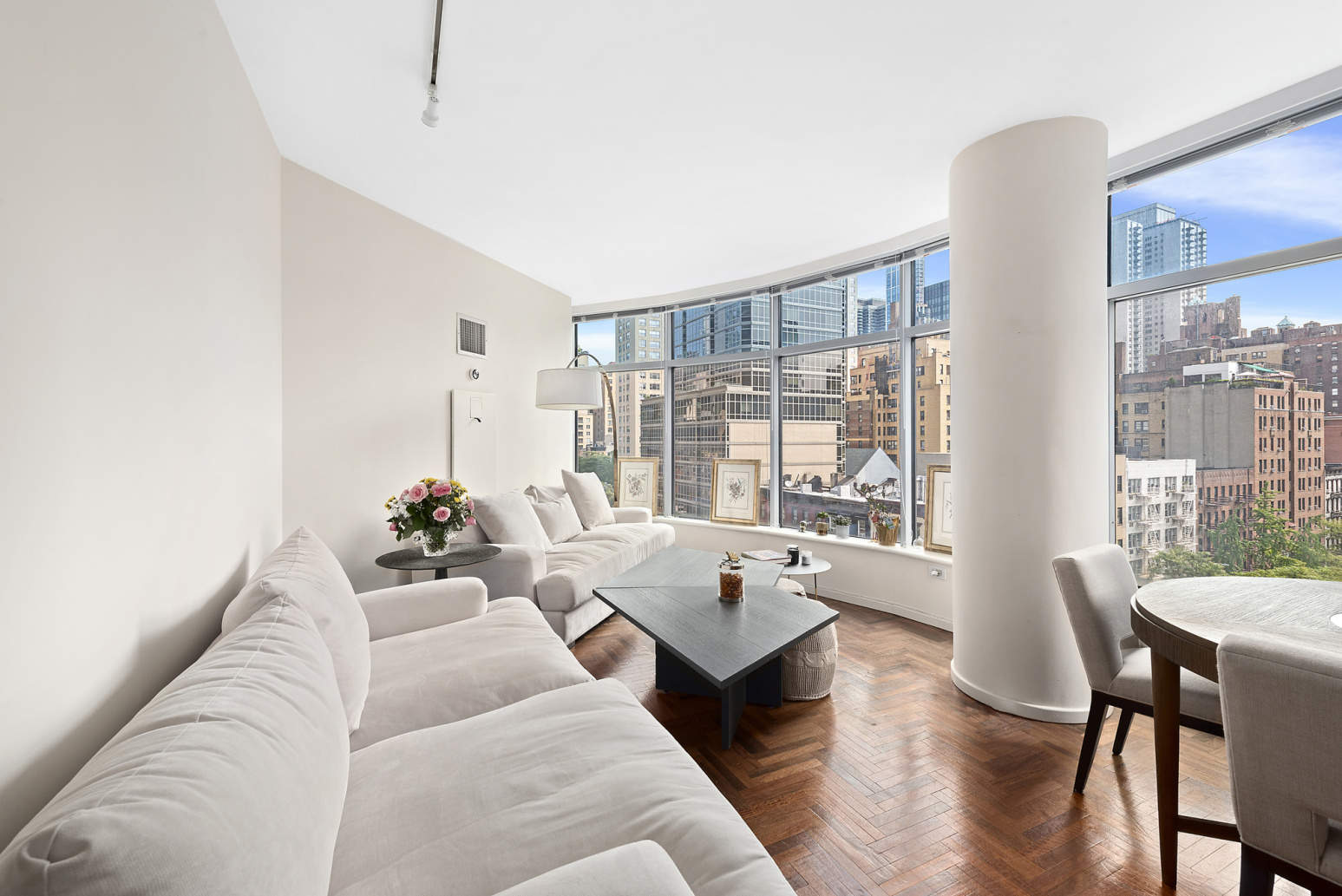 #1 photo, 250 East 54th Street, Turtle Bay , NY 10022