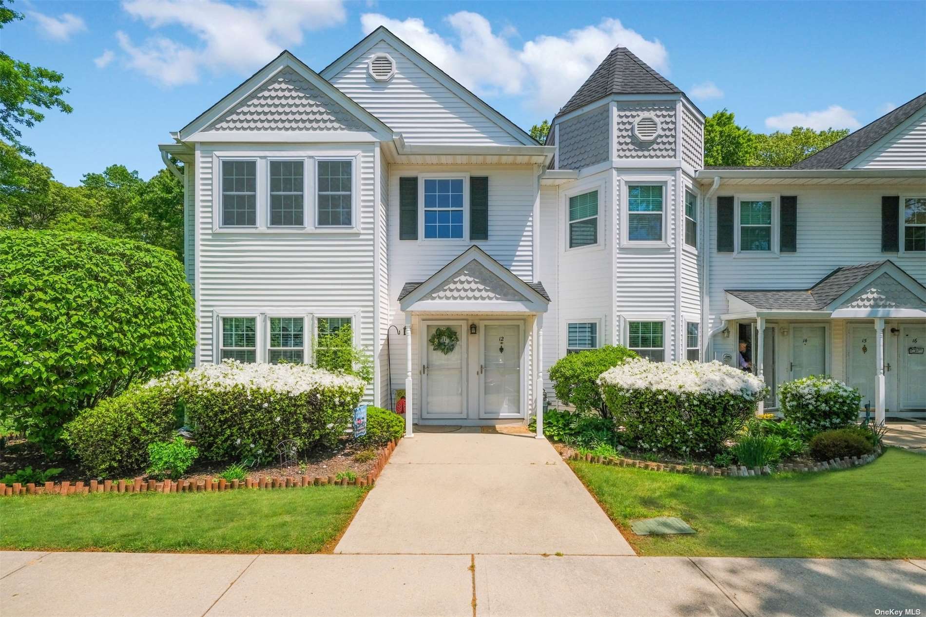 #1 photo, 12 Country View Lane, 东长岛 Middle Island , NY 11953