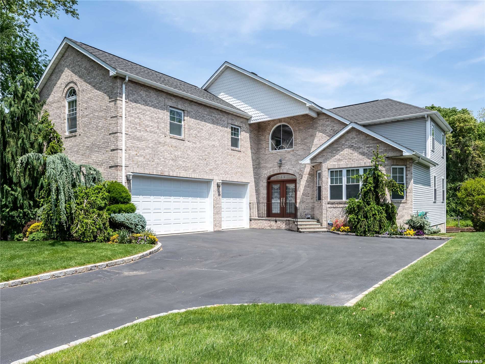 #1 photo, 878 Glen Cove Avenue, 长岛 Glen Head , NY 11545