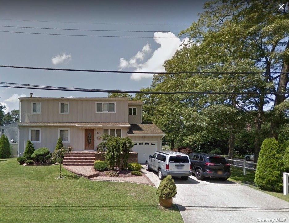 #1 photo, 655 Myrtle Avenue, 东长岛 西艾斯利普 West Islip , NY 11795
