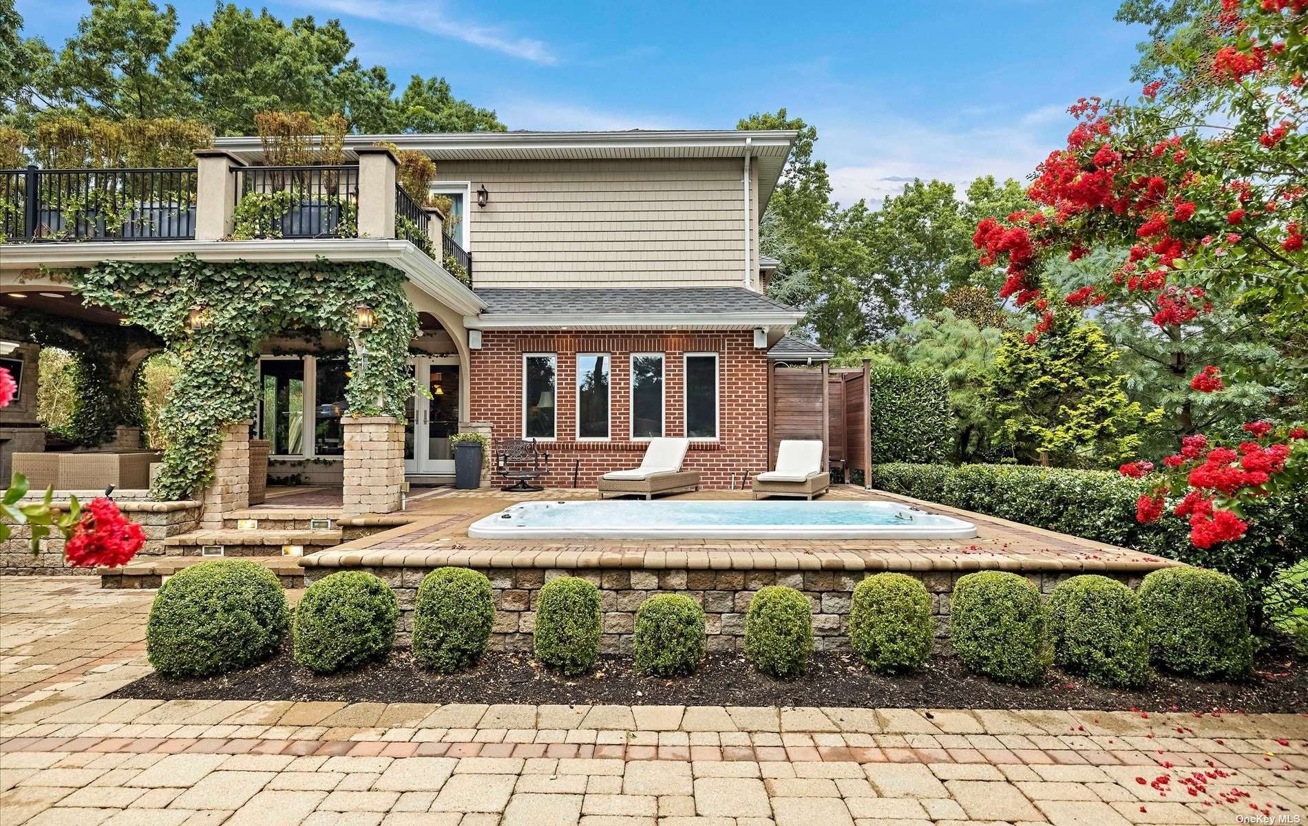 #1 photo, 7 Lafayette Avenue, 东长岛 康马克 Commack , NY 11725