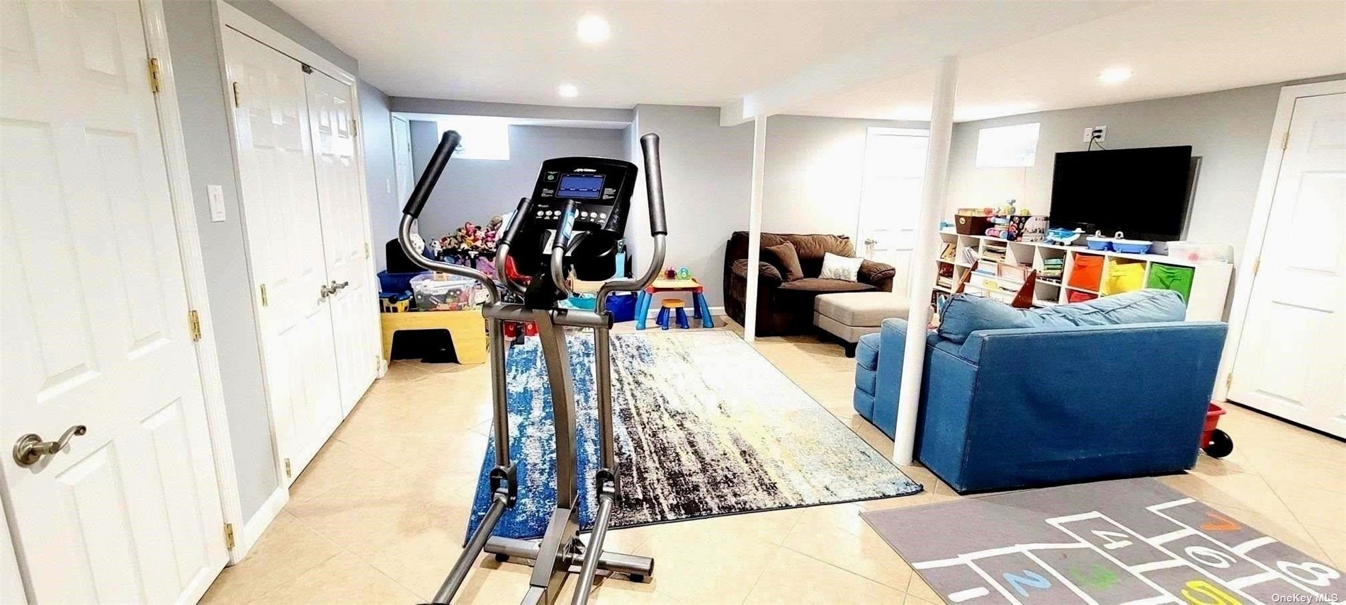 #1 photo, 3912 Berger Avenue, מחוז נסאו Bethpage , NY 11714