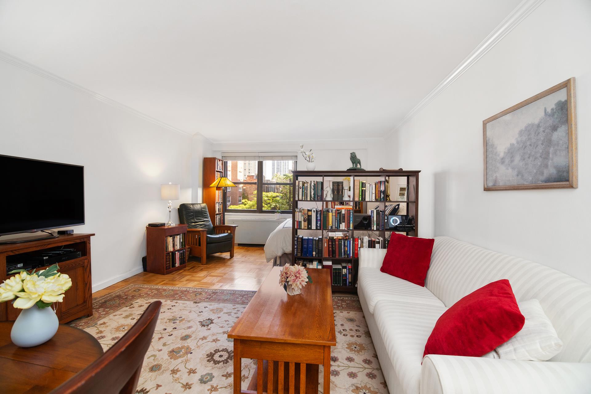 #1 photo, 301 East 69th Street, 曼哈顿 上东城 Lenox Hill , NY 10021