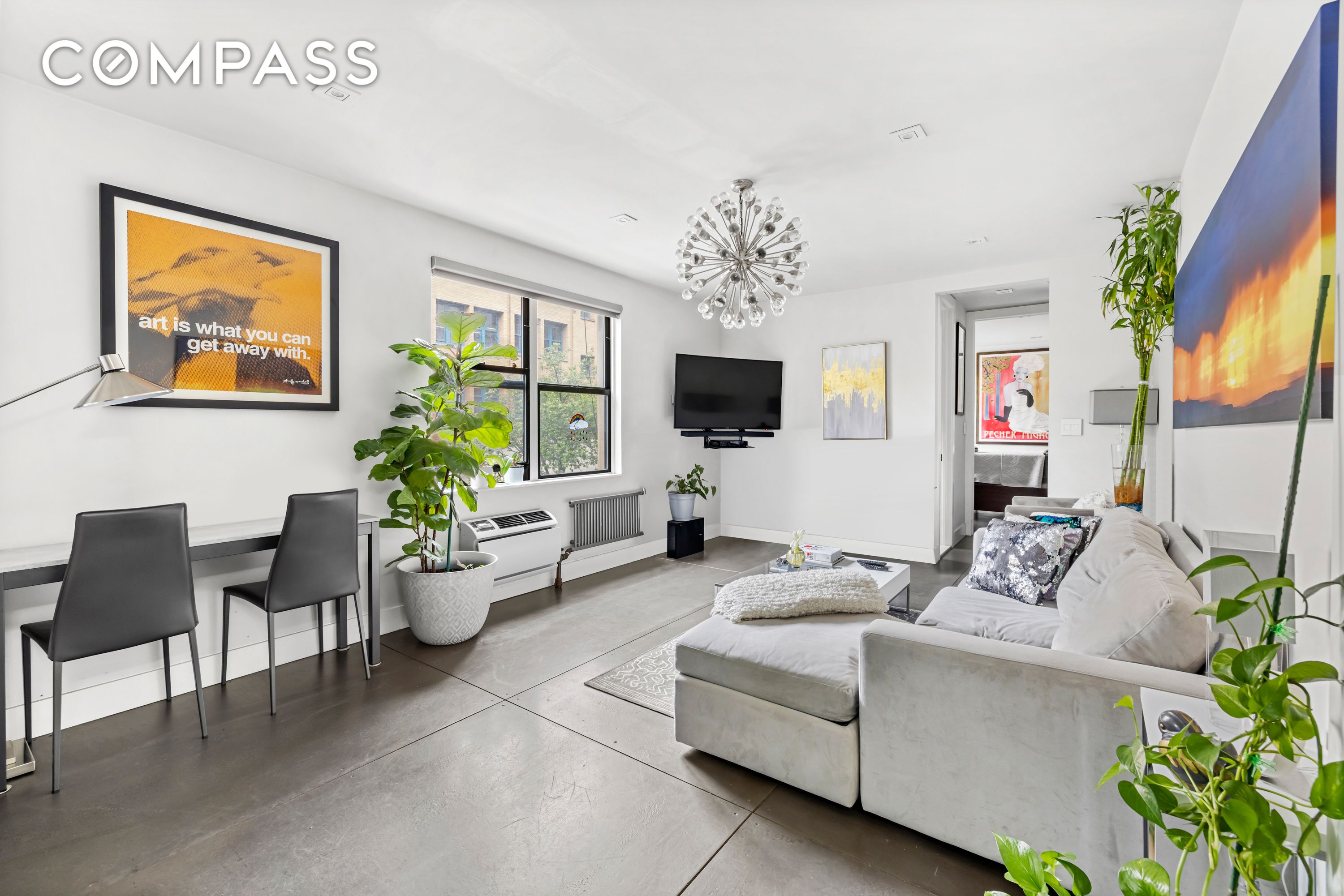 #1 photo, 319 W 18th Street, 曼哈顿 切尔西 Chelsea , NY 10011