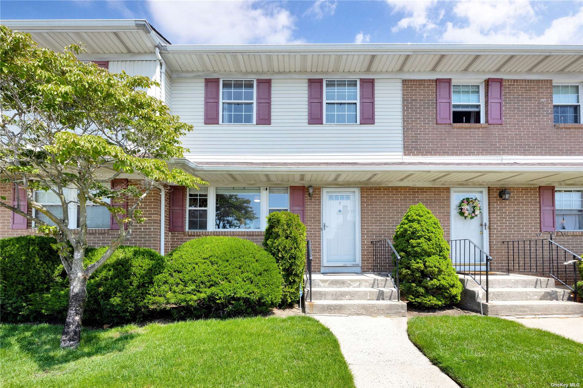 #1 photo, 815 Franklin Avenue, ナッソー郡 Valley Stream , NY 11580