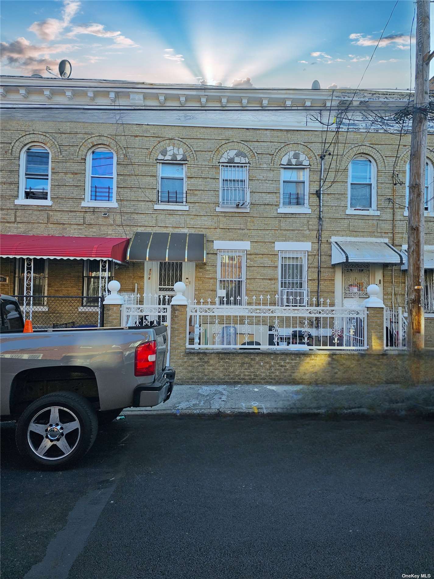 #1 photo, 708 Cleveland Street, 布鲁克林 East New York , NY 11208