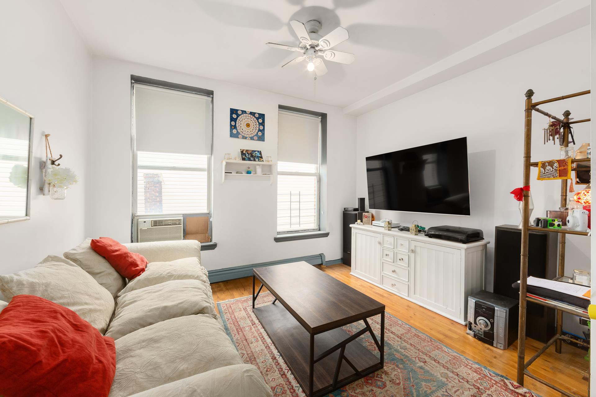 #1 photo, 80 Graham Avenue, 布鲁克林 威廉斯堡 Williamsburg S Side , NY 11206