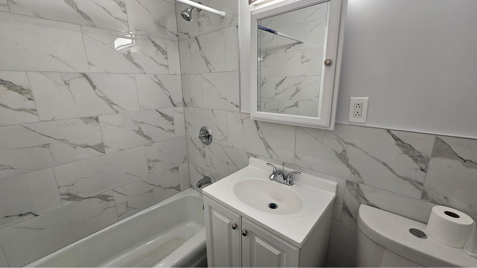 #1 photo, 1623 3RD Avenue, 曼哈顿 上东城 Upper East Side , NY 10128