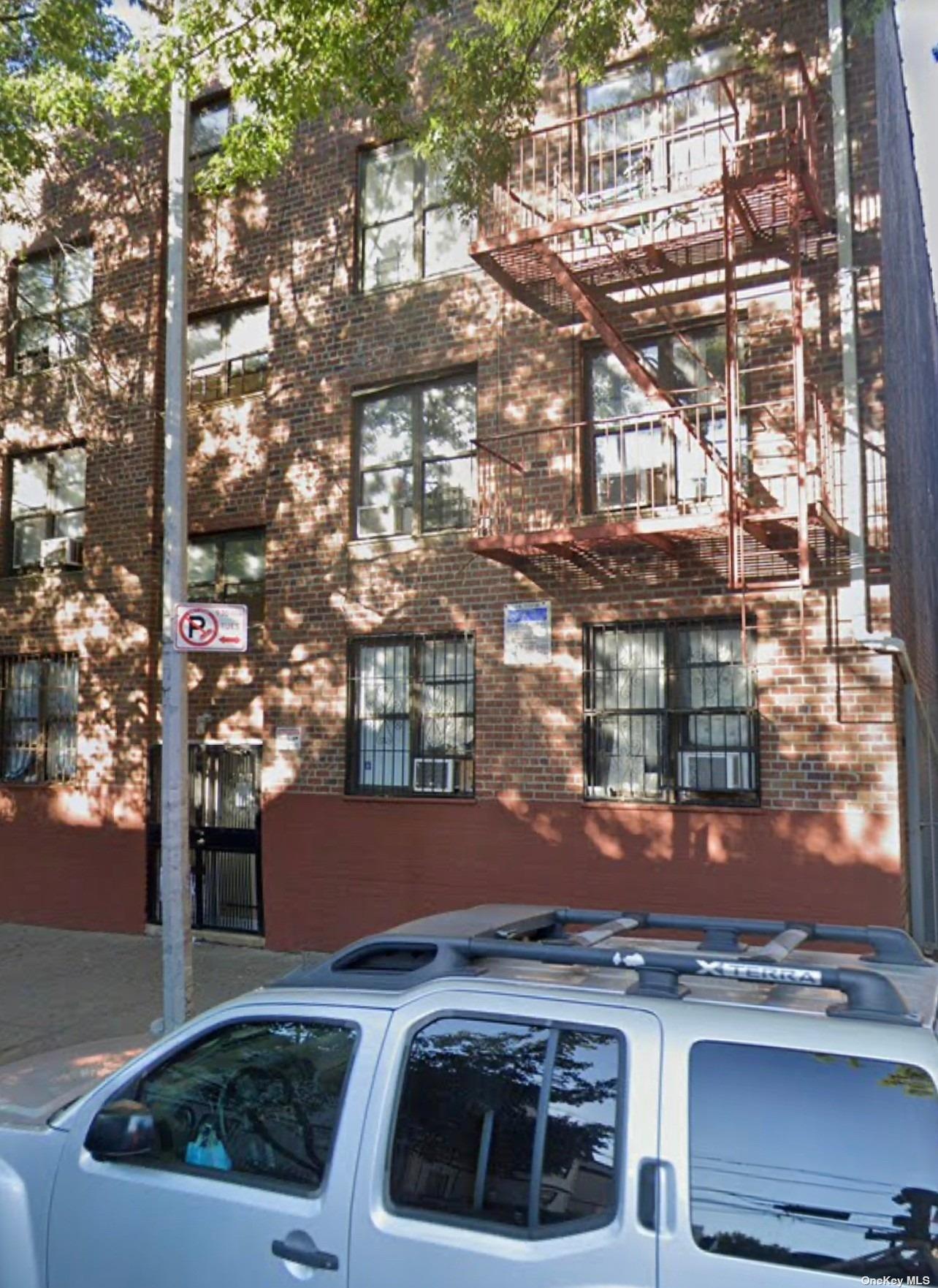 #1 photo, 40-12 94th Street, 皇后区 杰克逊高地 Jackson Heights , NY 11372