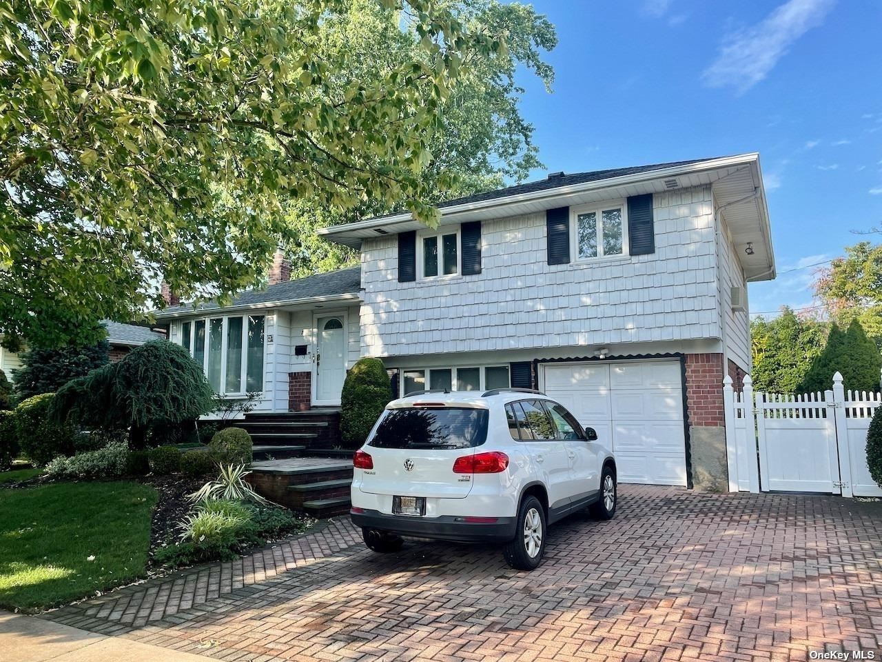 #1 photo, 7 Alan Court, 长岛 Plainview , NY 11803