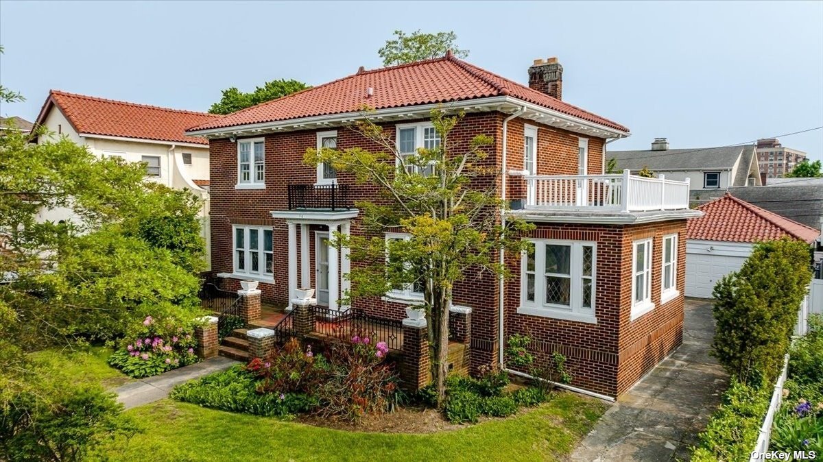 #1 photo, 50 W Walnut Street, 长岛 长滩 Long Beach , NY 11561