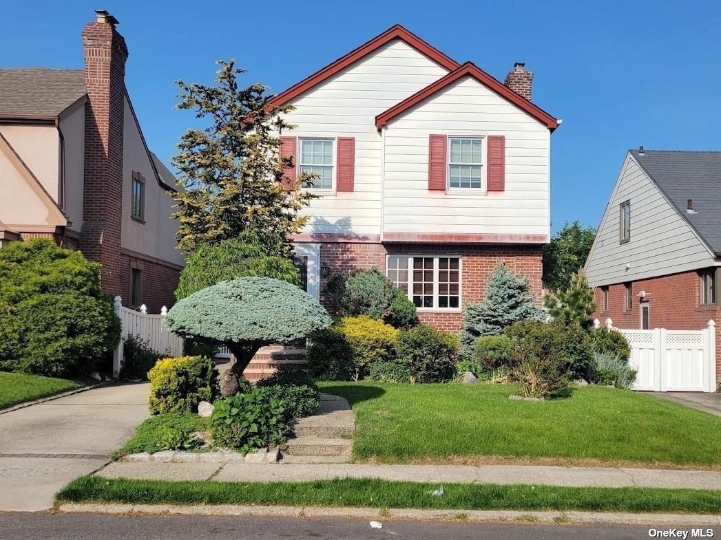 #1 photo, 28-35 Jordan Street, 法拉盛 Flushing , NY 11358