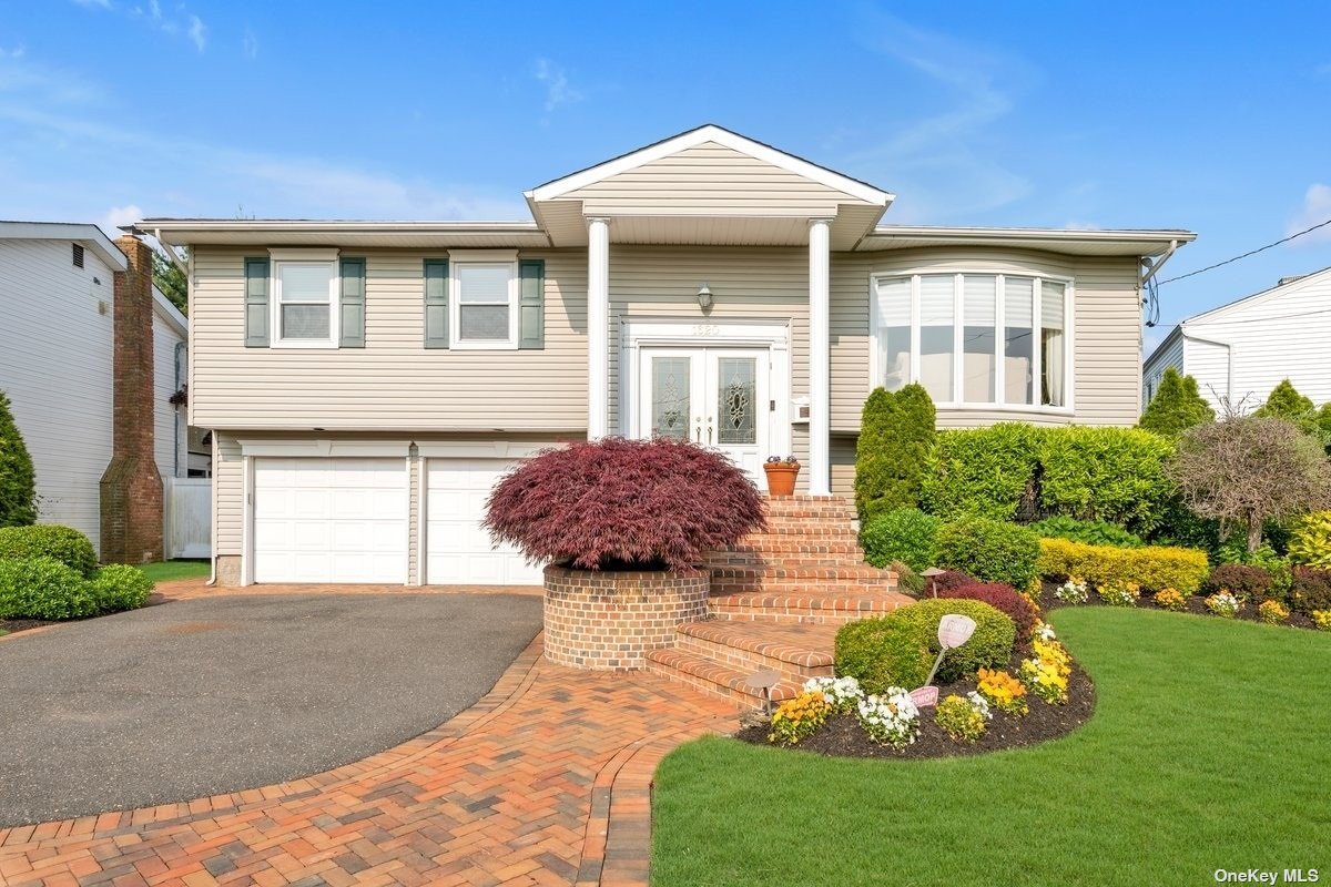 #1 photo, 1620 James Street, Merrick , NY 11566