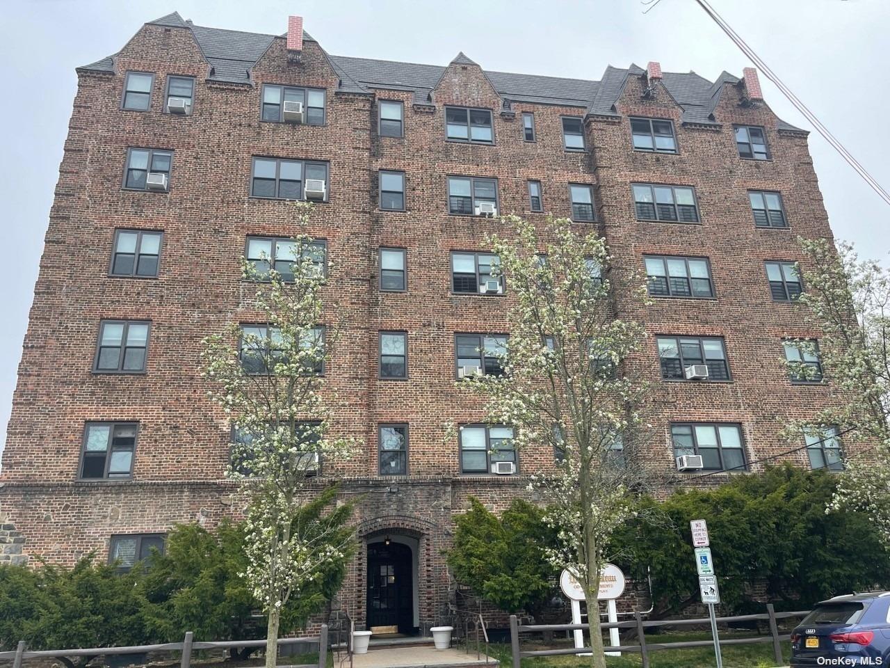 #1 photo, 141 Wyckoff Place, 长岛 Woodmere , NY 11598