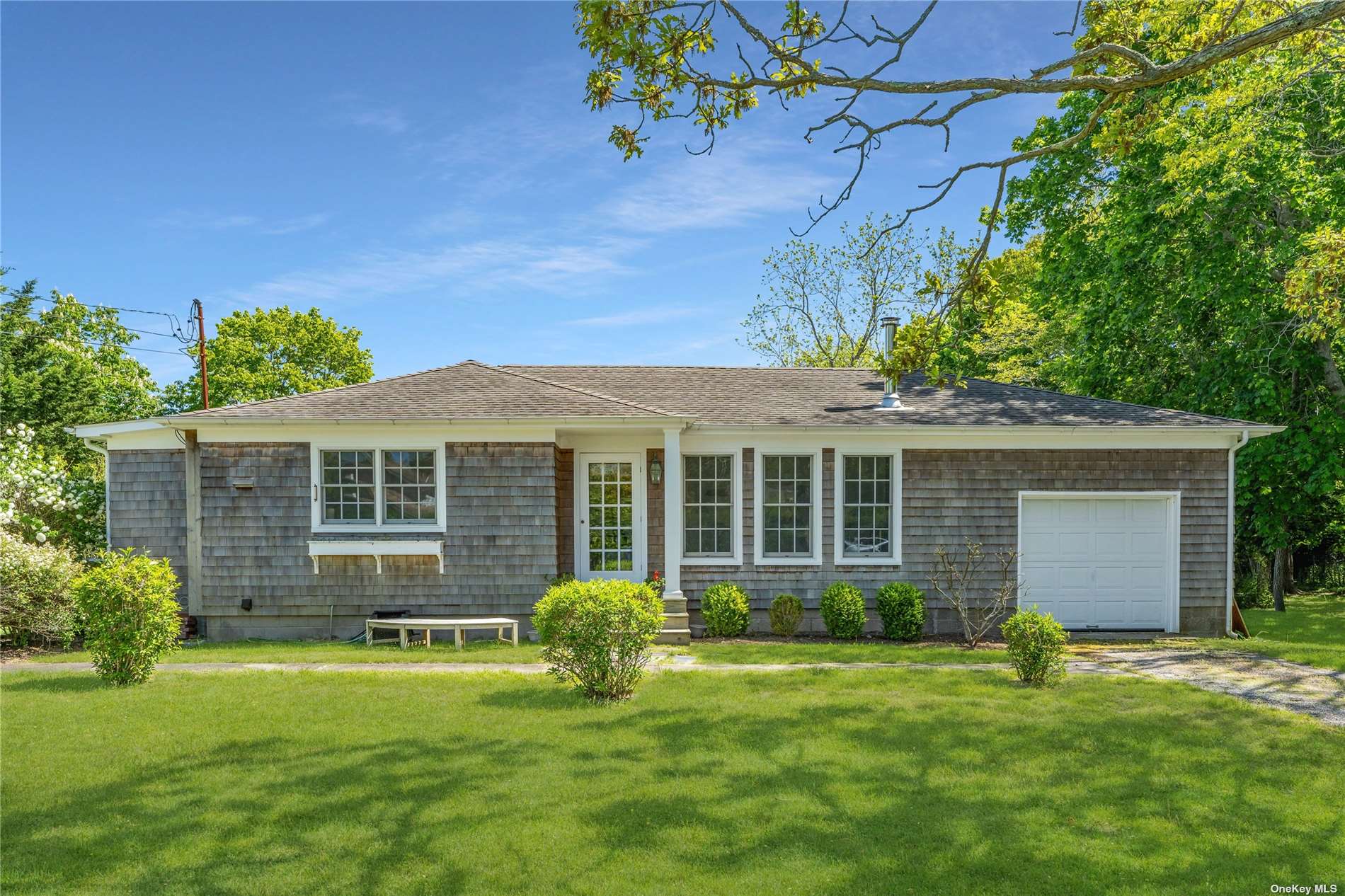 #1 photo, 25 Lamb Avenue, 东长岛 汉普顿 Quogue , NY 11959