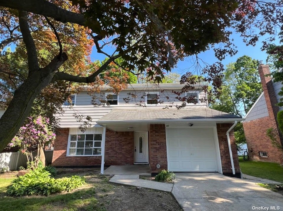 #1 photo, 42 Eddy Road, 长岛 Roosevelt , NY 11575