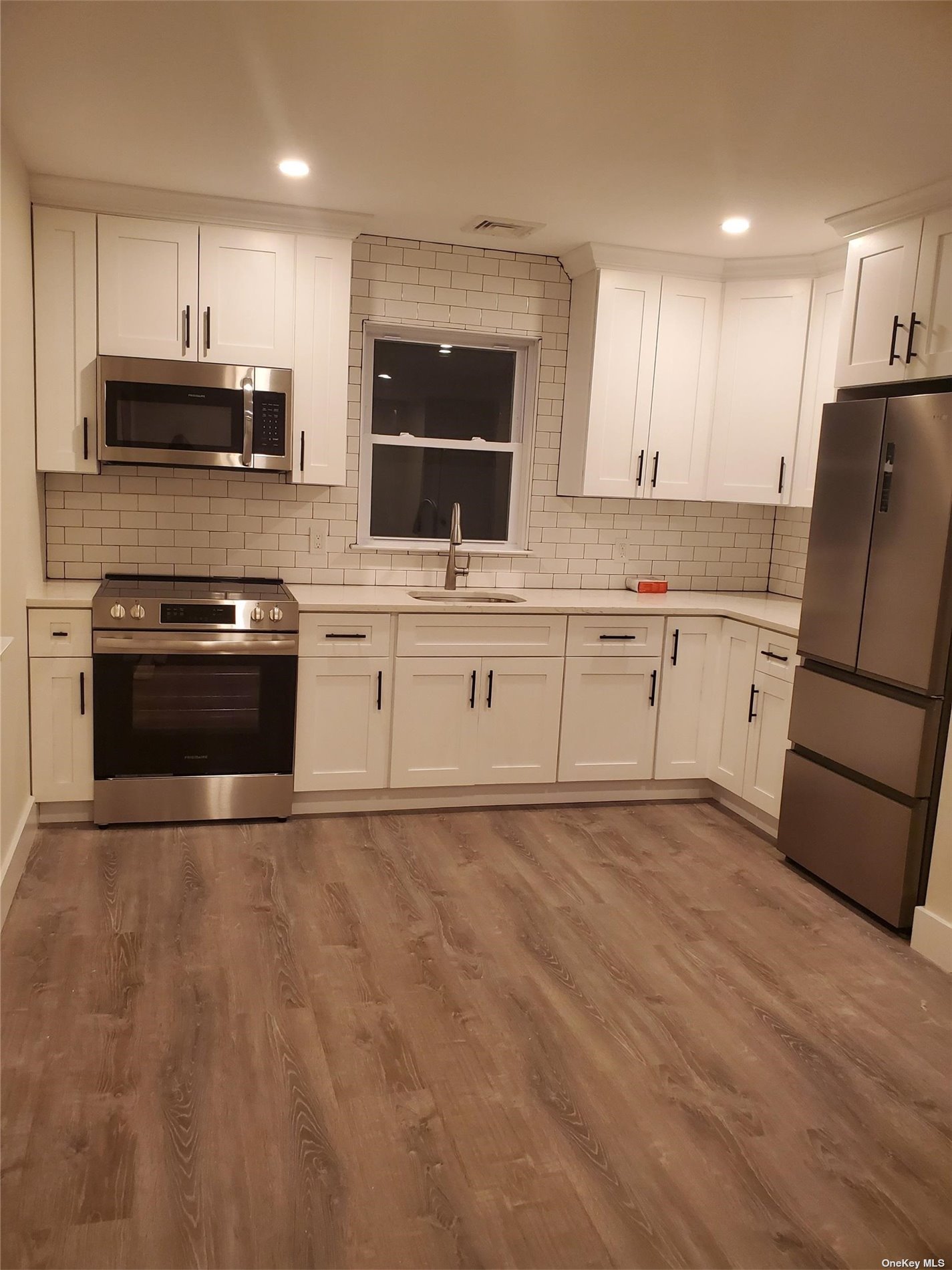 #1 photo, 130 Orinoco Drive, Brightwaters , NY 11718