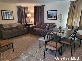 #1 photo, 1 Hilltop Lane, 东长岛 Ridge , NY 11961