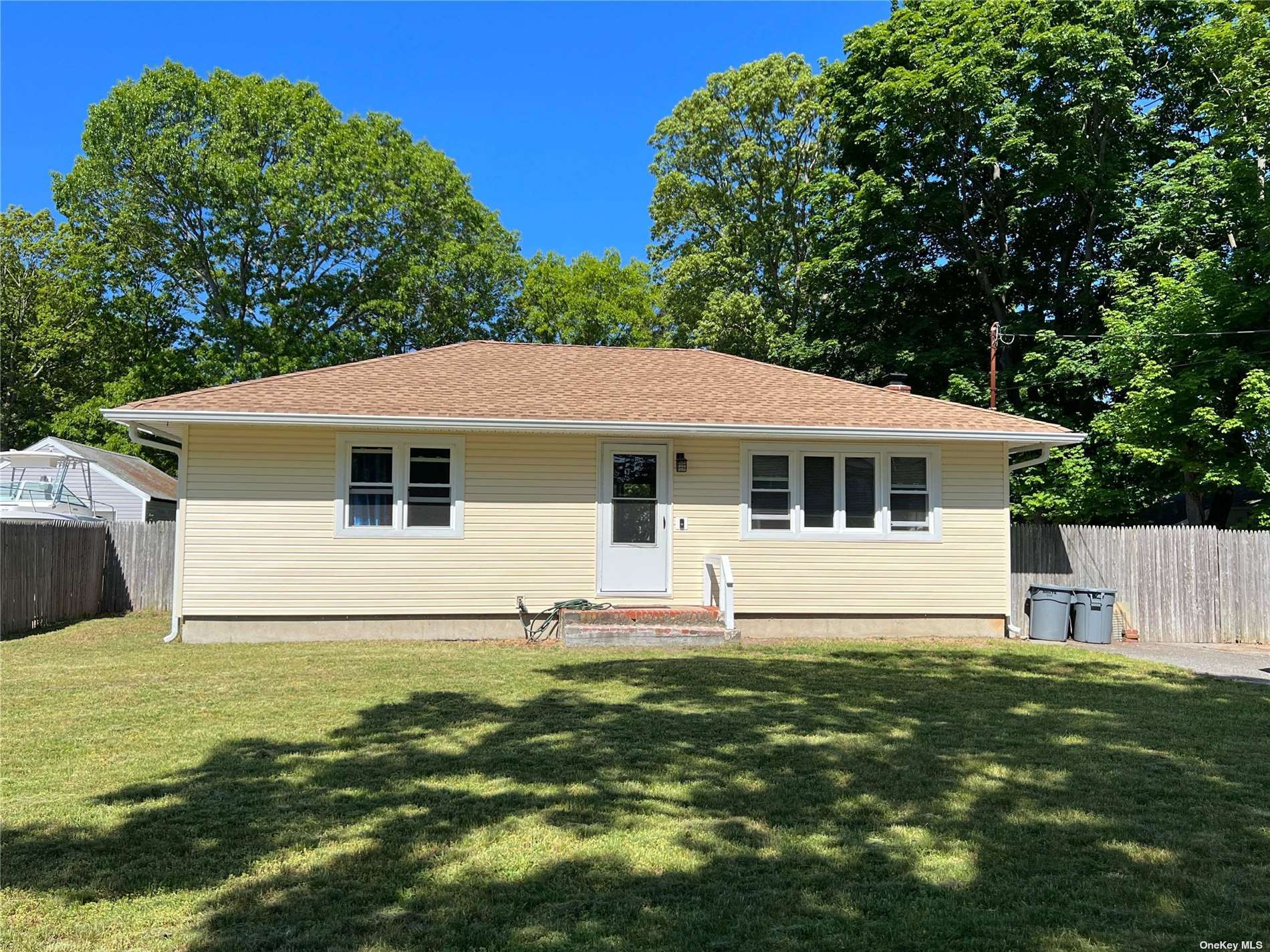 #1 photo, 682 Old Medford Avenue, Patchogue , NY 11772