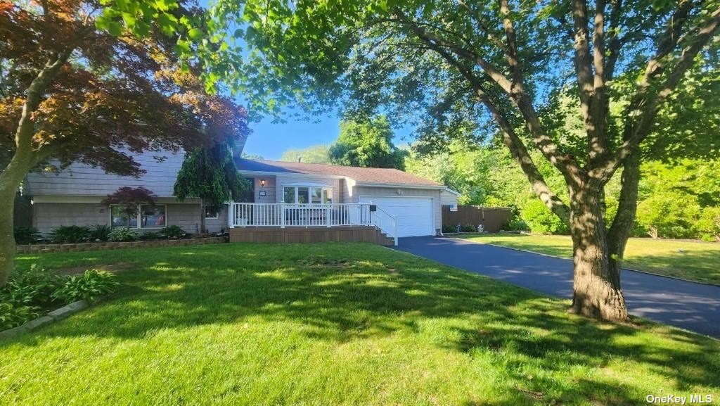 #1 photo, 24 Weiss Place, 东长岛 鹿园 Deer Park , NY 11729