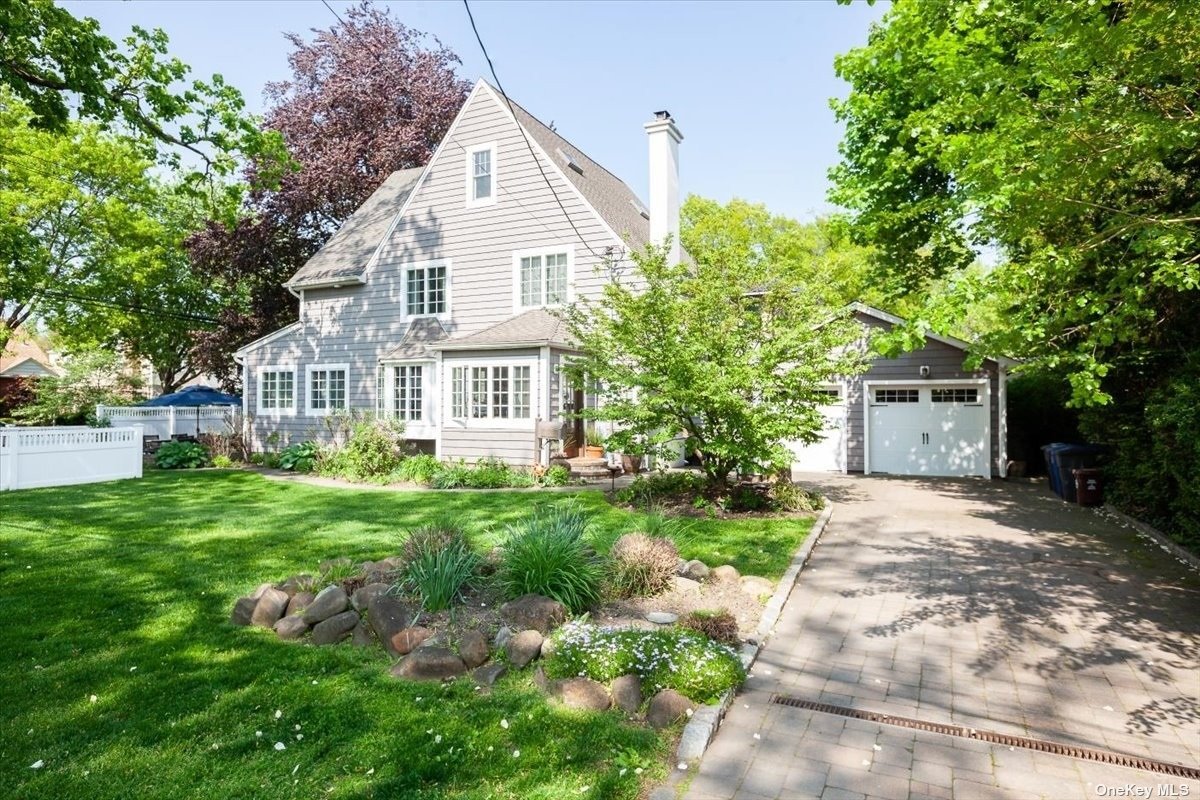 #1 photo, 33-05 211th Street, 皇后区 贝塞 Bayside , NY 11361