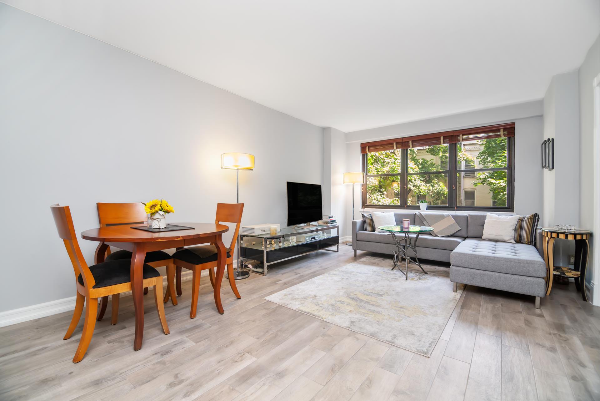 #1 photo, 315 East 65th Street, 曼哈顿 上东城 Upper East Side , NY 10065