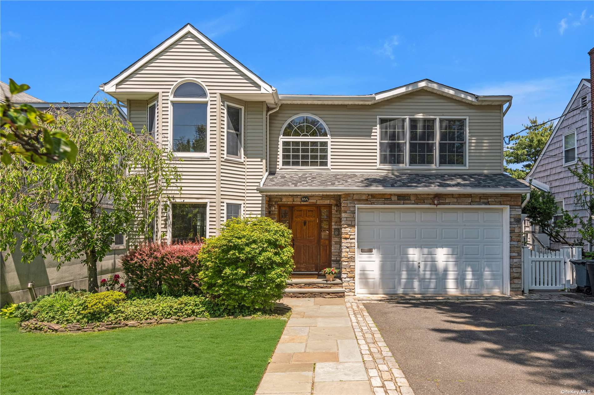 #1 photo, 85A Bayview Avenue, 长岛 华盛顿港 Port Washington , NY 11050