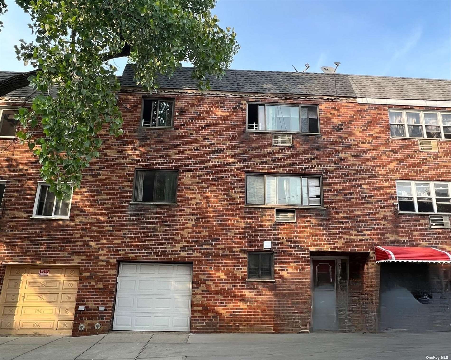 #1 photo, 52-09 Seabury Street, 皇后区 艾姆赫斯特 Elmhurst , NY 11373