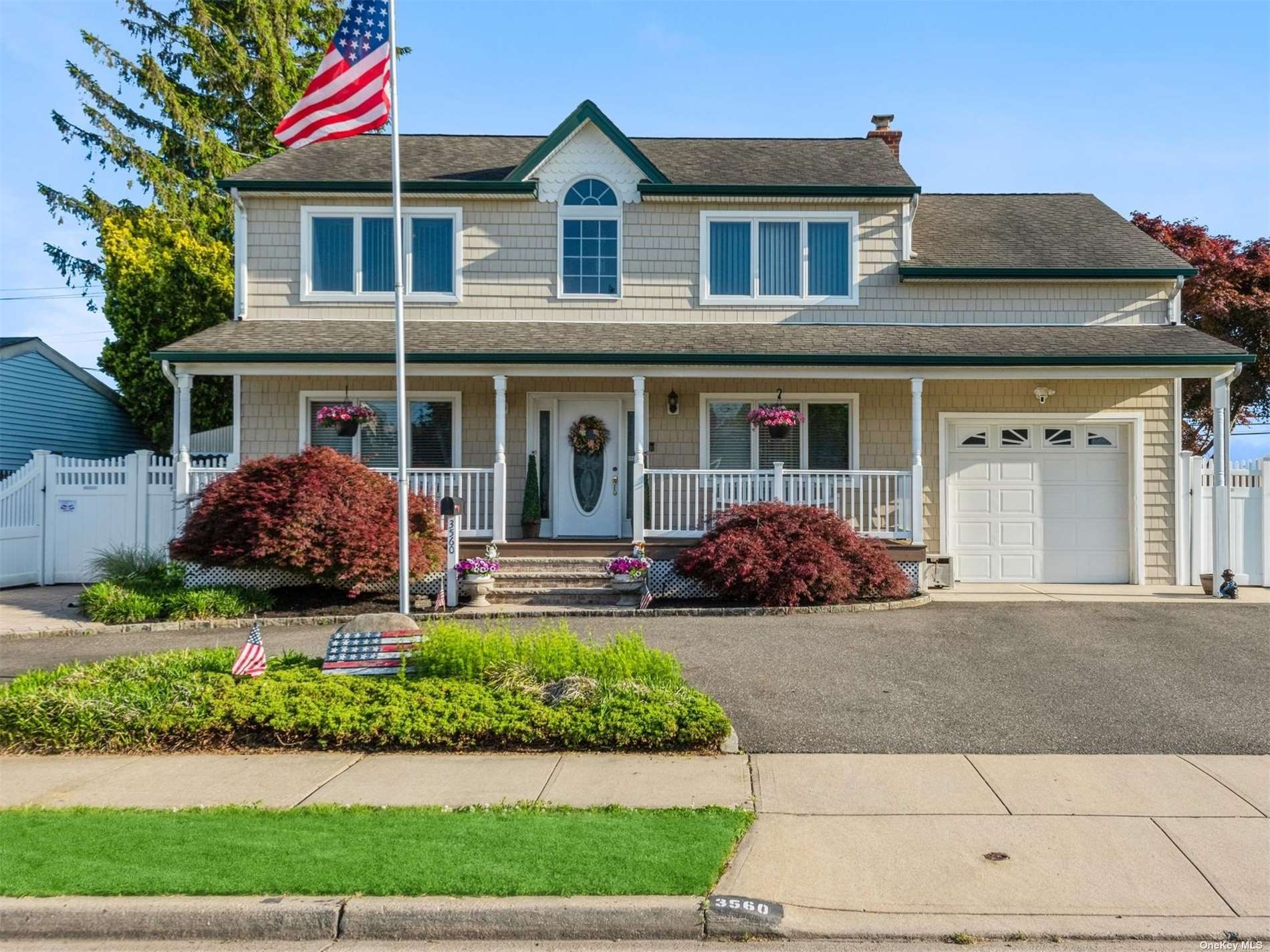 #1 photo, 3560 Condor Road, 长岛 Levittown , NY 11756