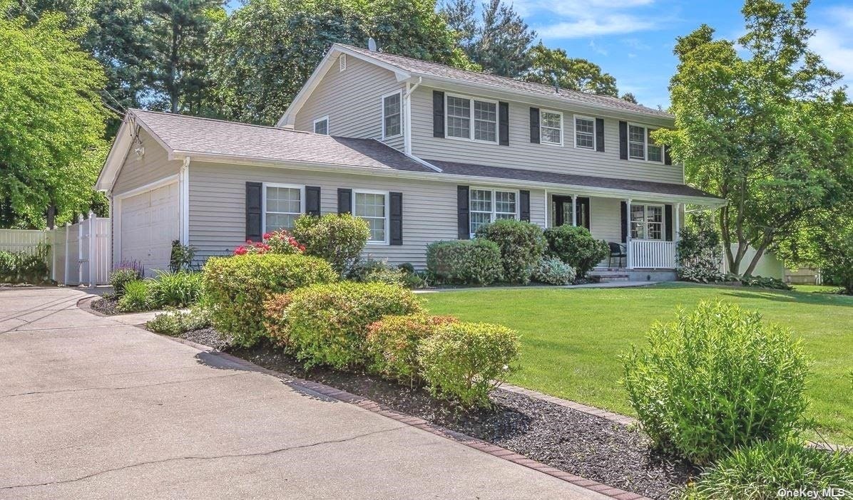 #1 photo, 3 Captains Walk, 东长岛 East Setauket , NY 11733